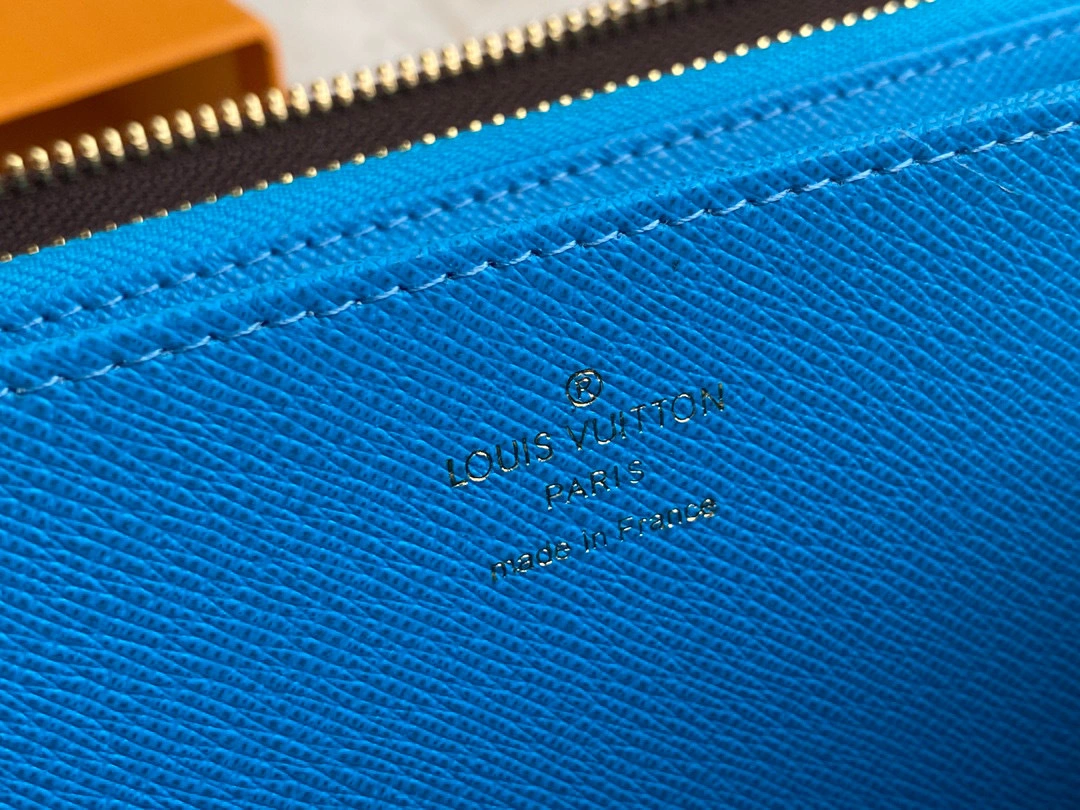 MOMO- high quality version M81630 ZIPPY item：B-B598K0911C