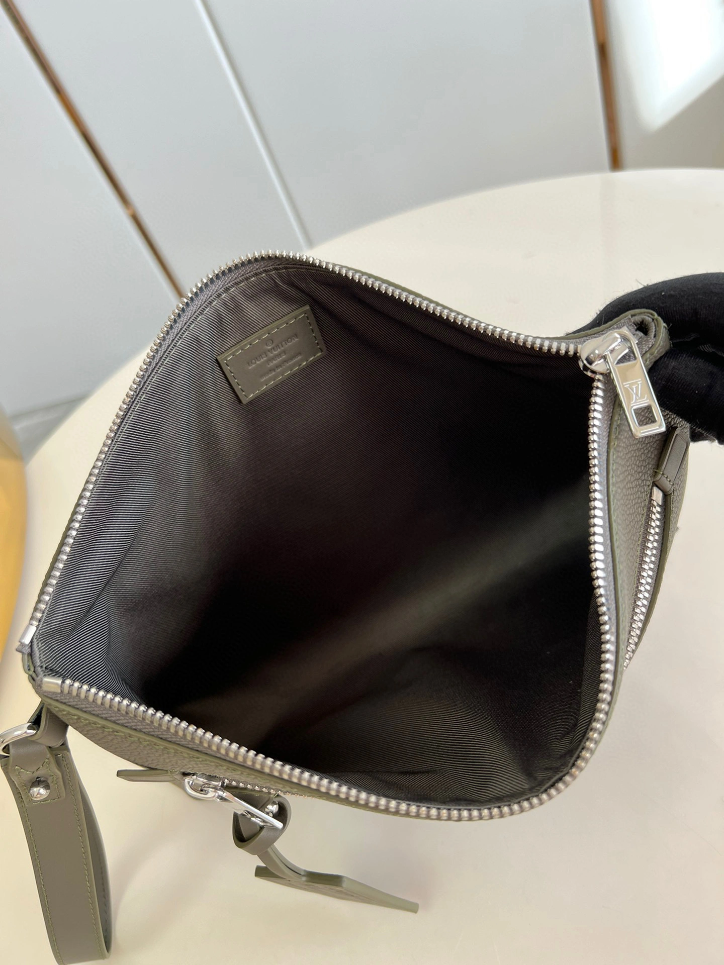 MOMO- high quality version M81735 item：B-B598K0514C