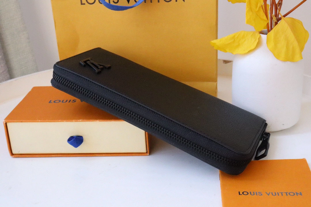 &MOMO- high quality version M81743 item：B-B063J1703C
