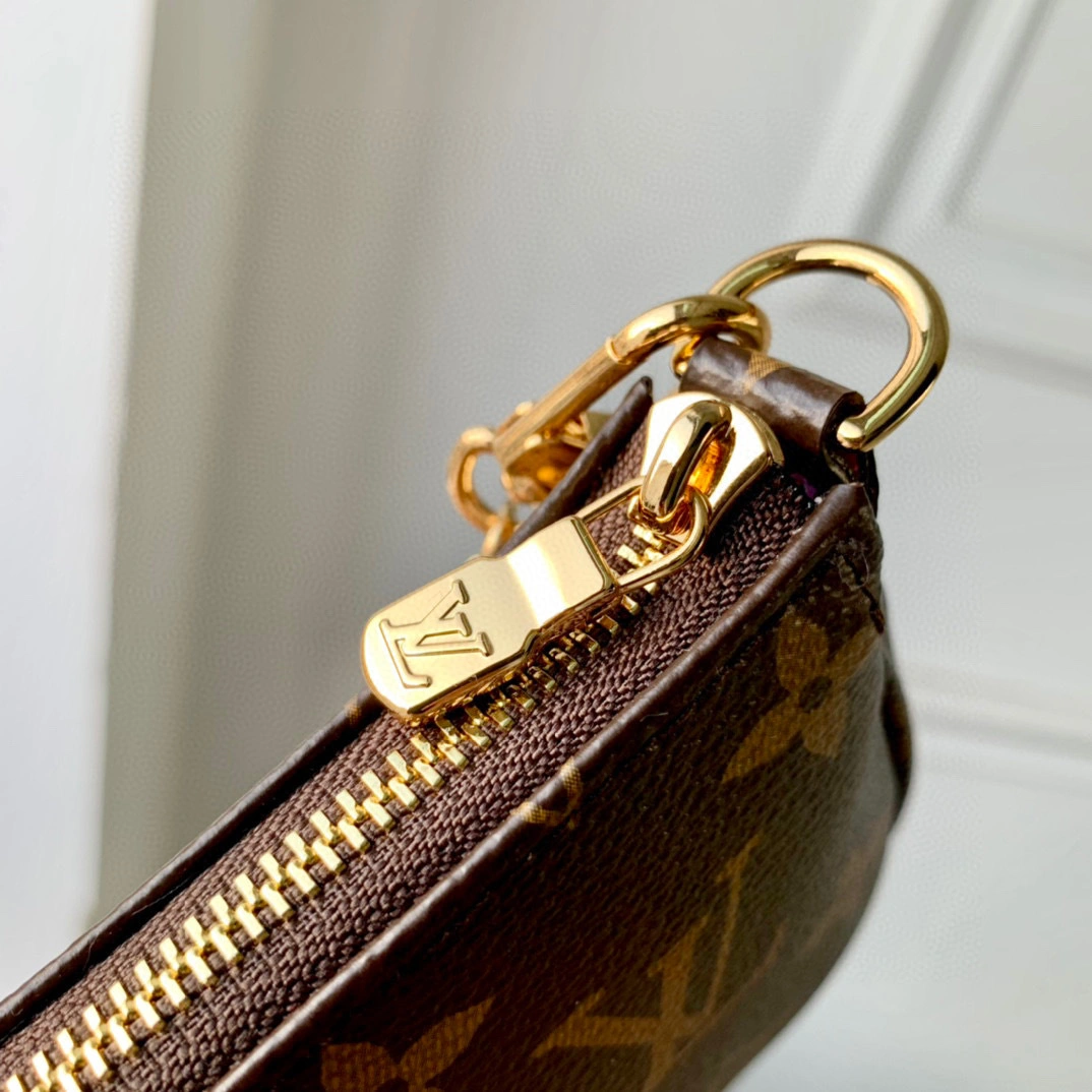 MOMO- high quality version M81760 Mini Pochette Accessoires item：B-B106K0510C
