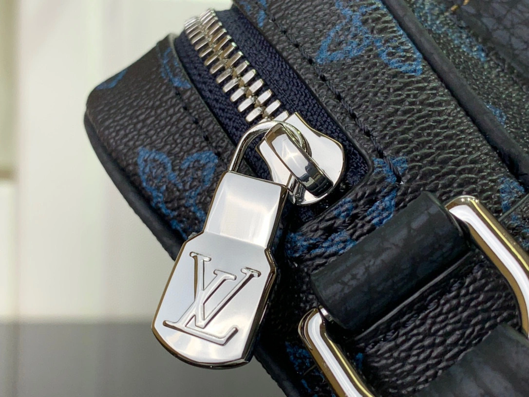 MOMO- high quality version M81854 CHRISTOPHER item：B-B063J1709C