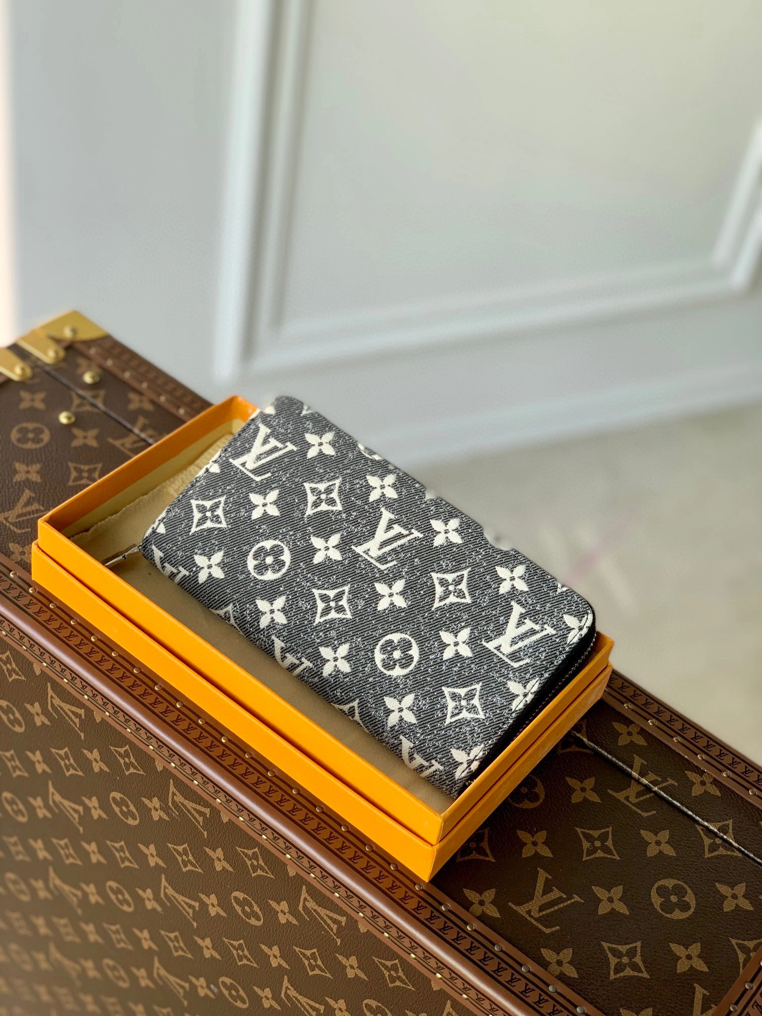 MOMO- high quality version M81858 Zippy item：C-B000A1018C