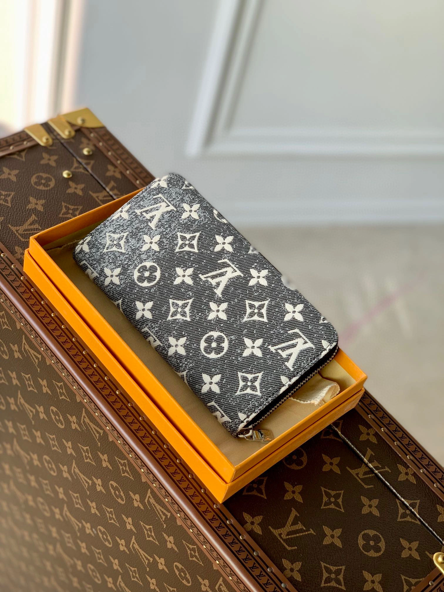 MOMO- high quality version M81858 Zippy item：C-B000A1018C