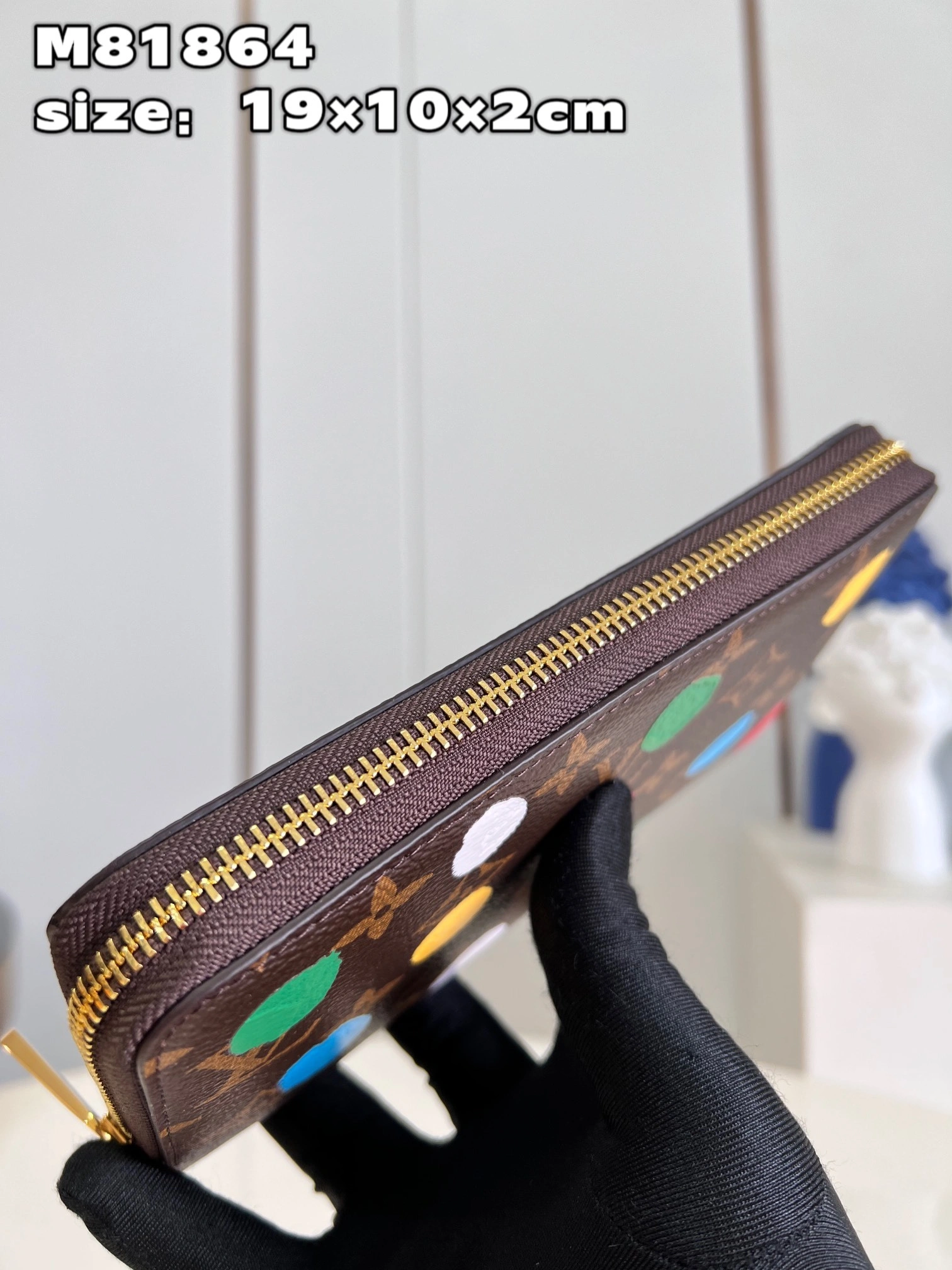 MOMO- high quality version M81864 Zippy item：C-B000C1807C