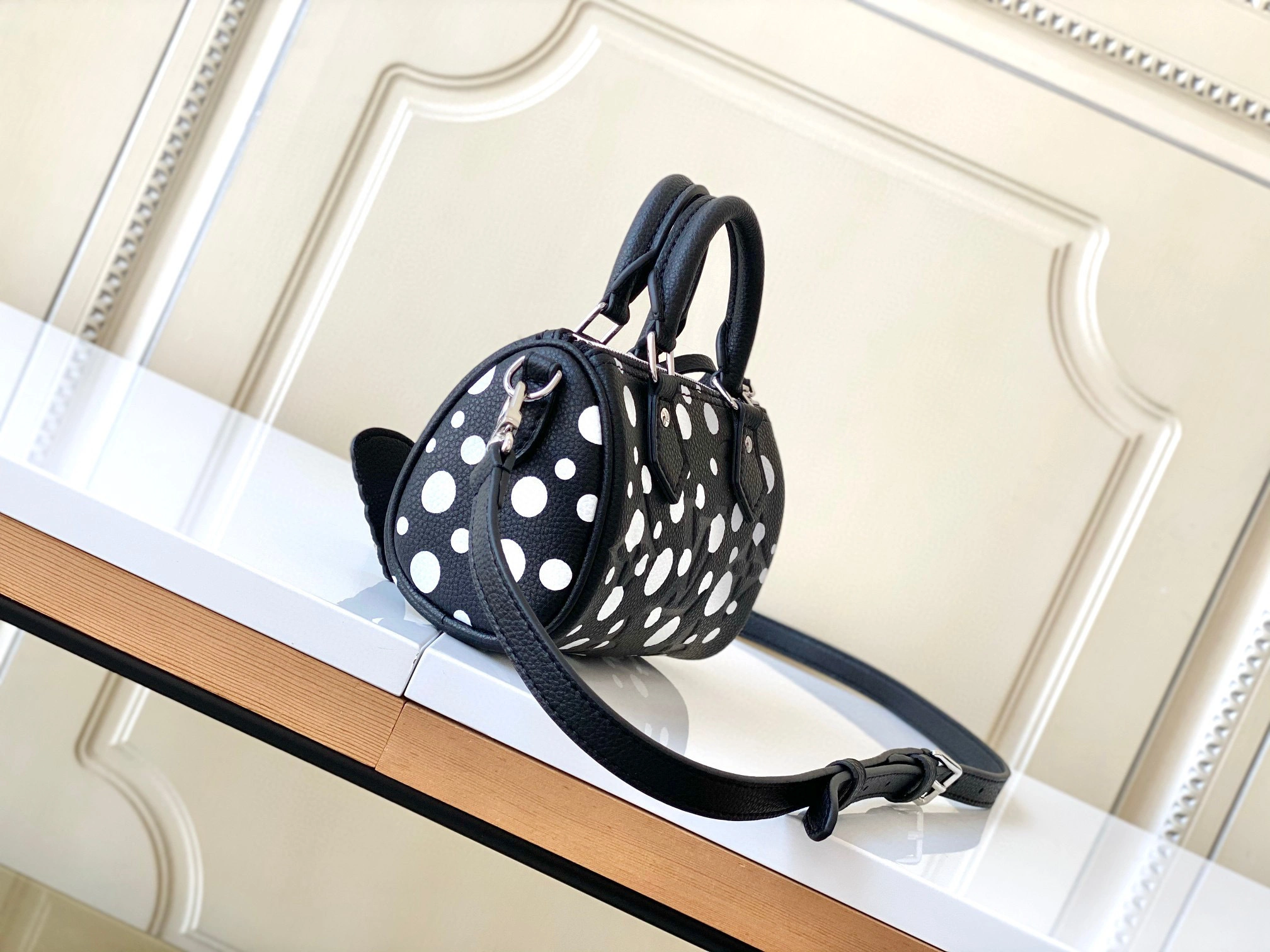 MOMO- high quality version M81910 item：C-B000A3114C