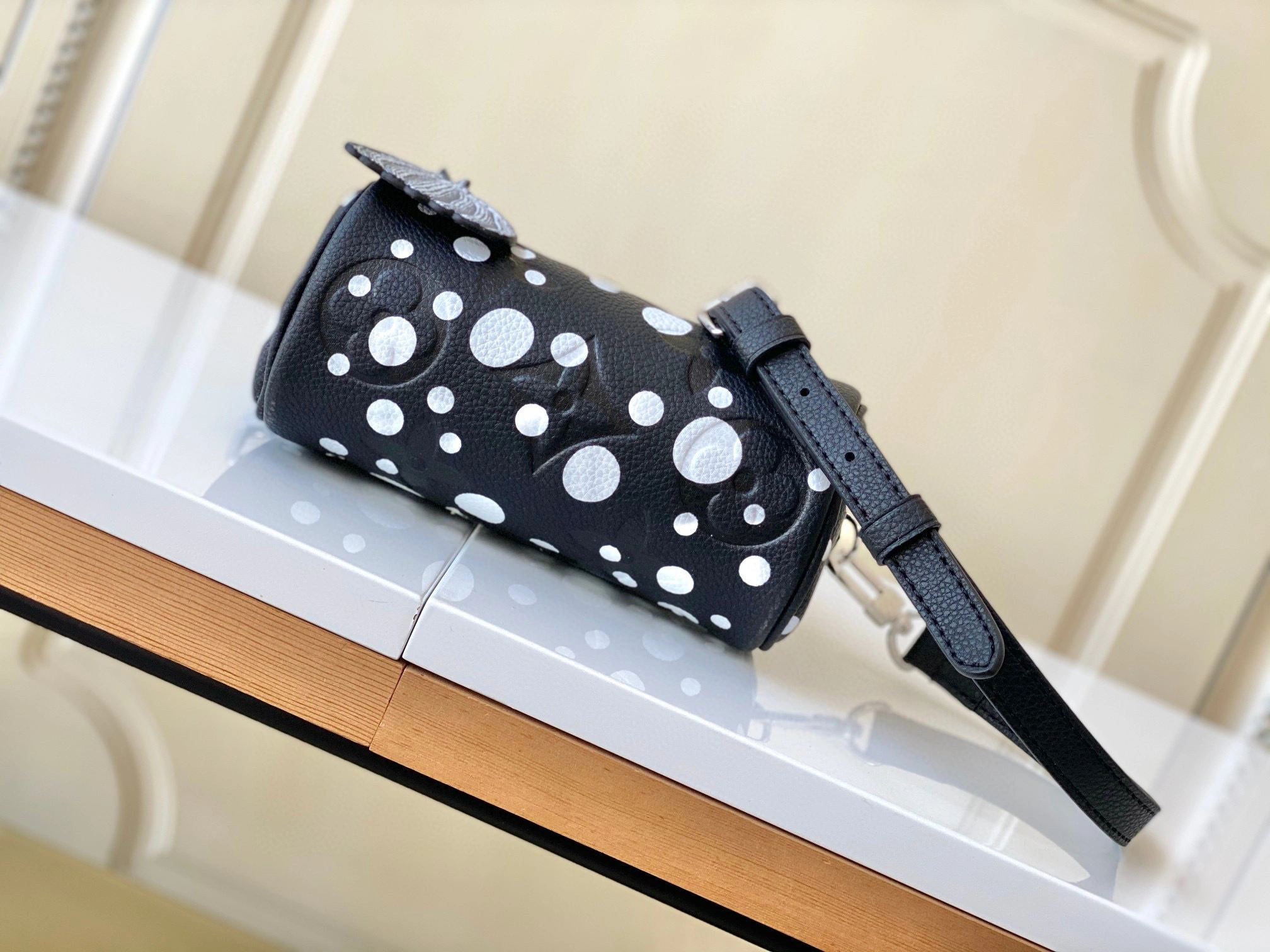 MOMO- high quality version M81910 item：C-B000A3114C