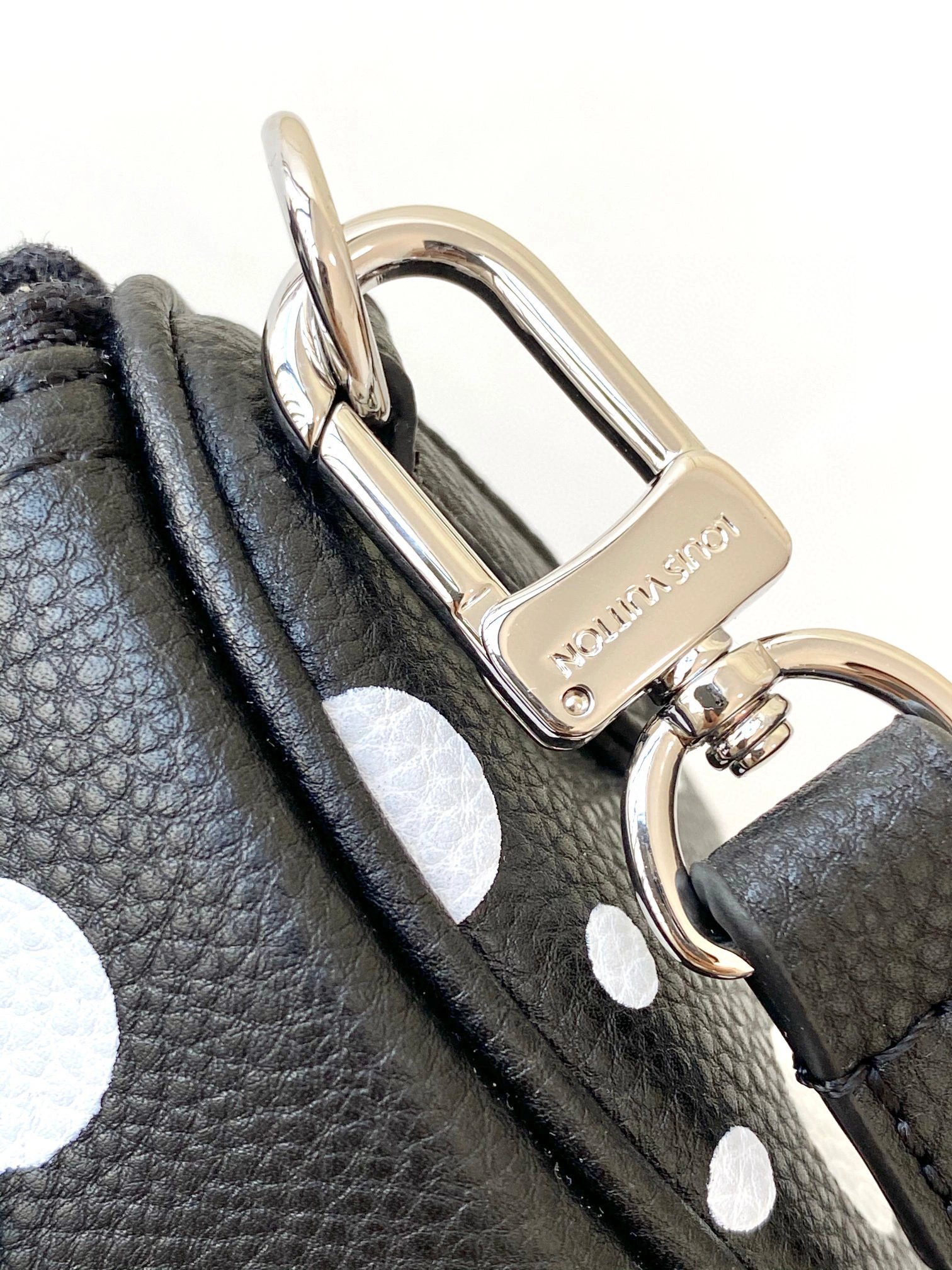 MOMO- high quality version M81910 item：C-B000A3114C