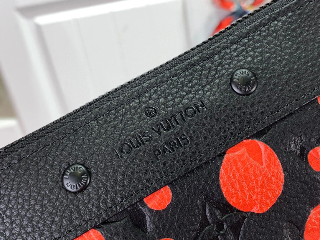 MOMO- high quality version M82019 Pochette To Go item：C-B063A3112C