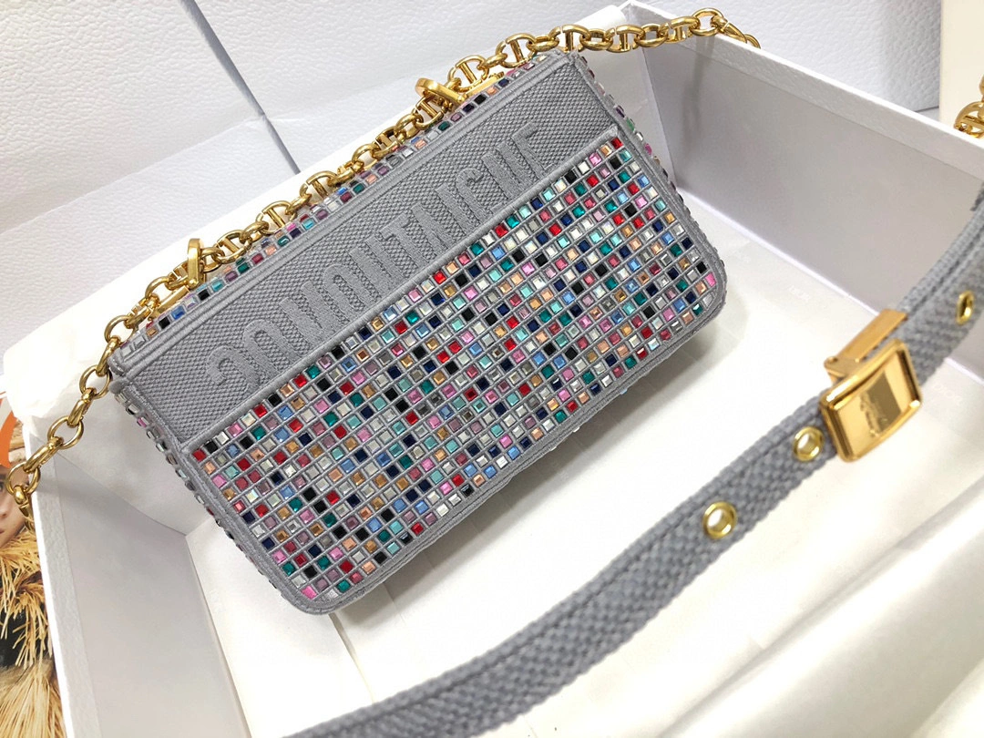 MOMO- high quality version M9241UROT-M884 Caro item：B-B063J2409C