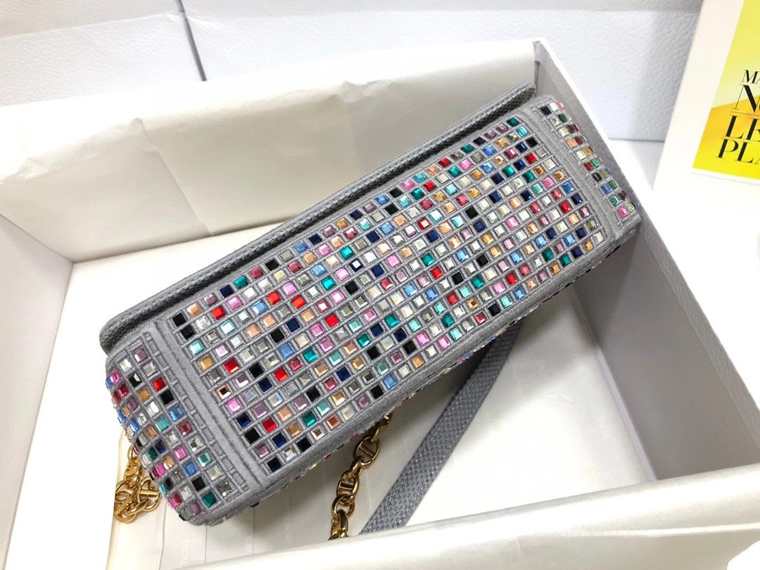 MOMO- high quality version M9241UROT-M884 Caro item：B-B063J2409C