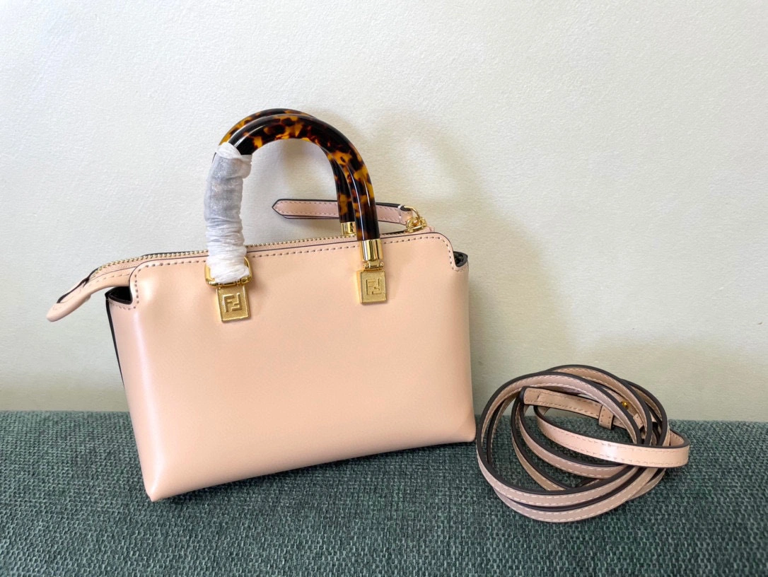 MOMO- high quality version Mini ByThe Way item：B-B063H0714C