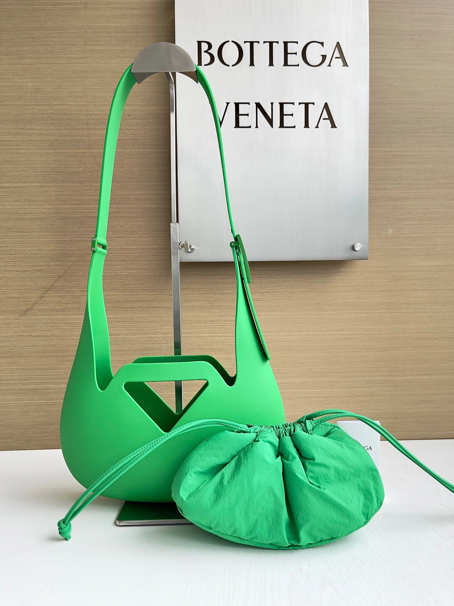 MOMO- high quality version Punch item：B-B063H1817C