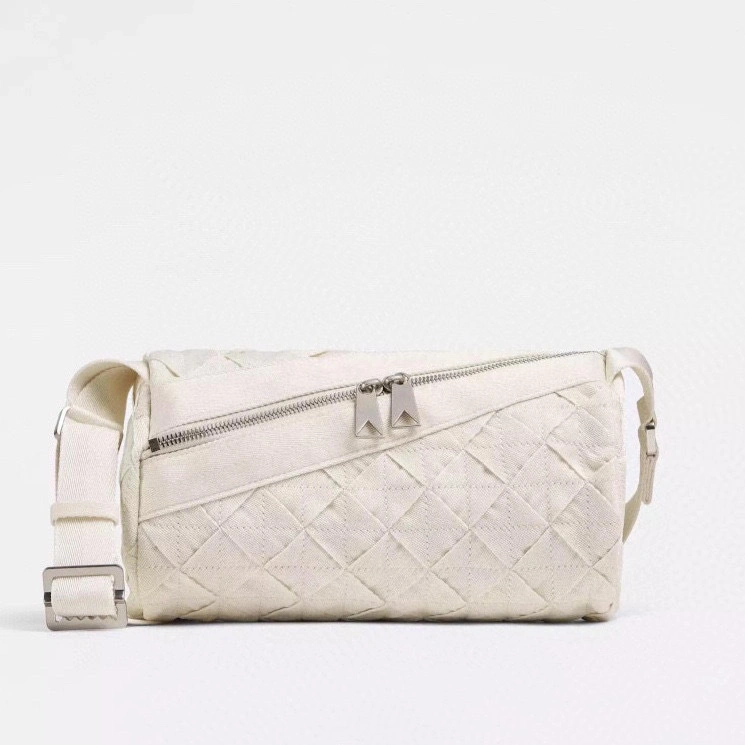 MOMO- high quality version WEBBING item：B-B009H0314C