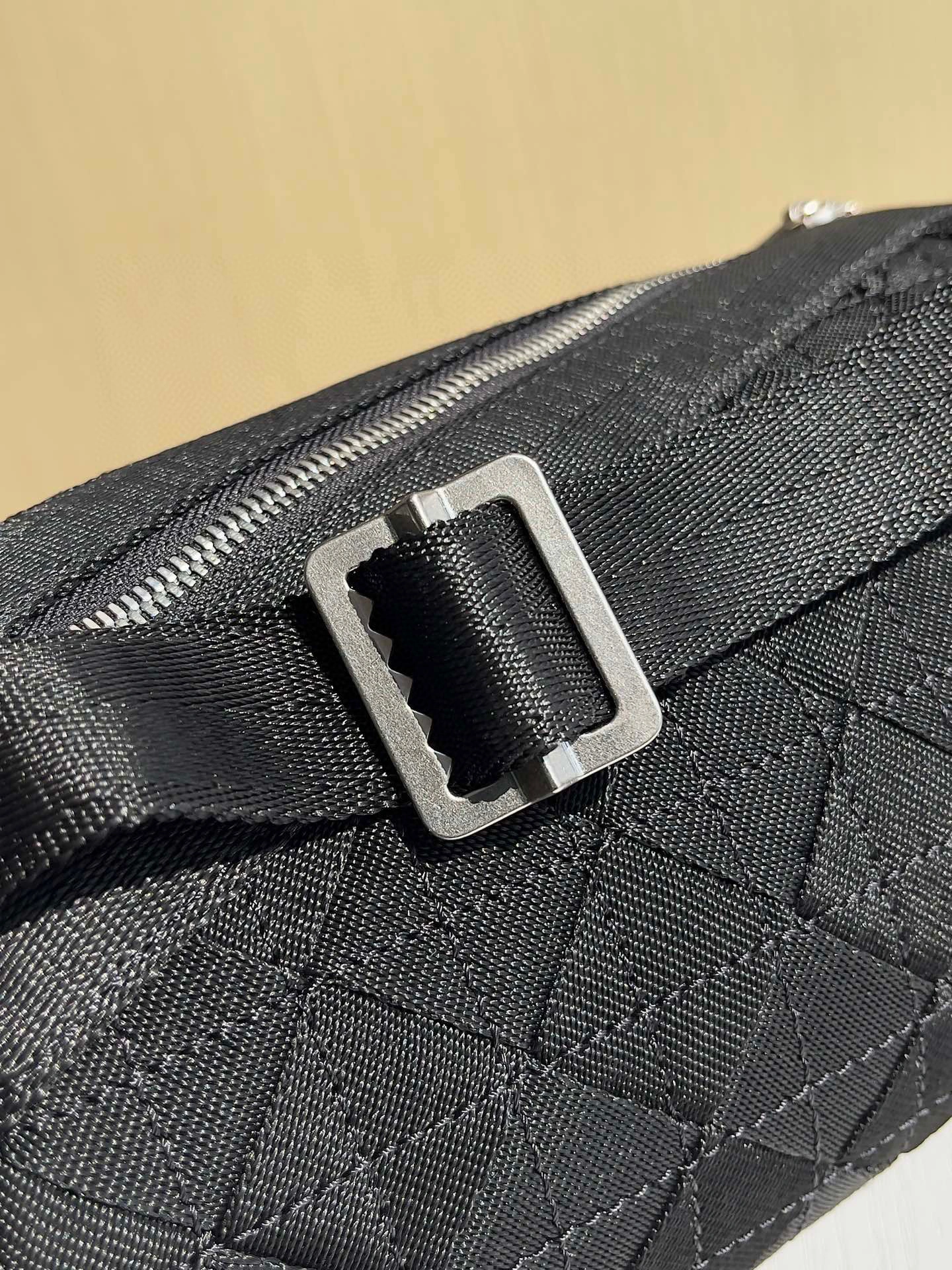MOMO- high quality version WEBBING item：B-B009H0315C