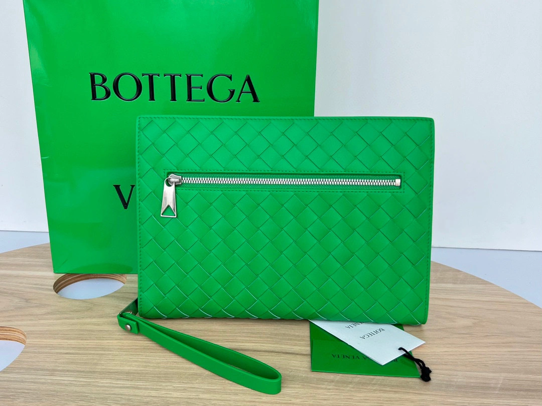 MOMO- high quality version cowhide item：B-B063K1022C
