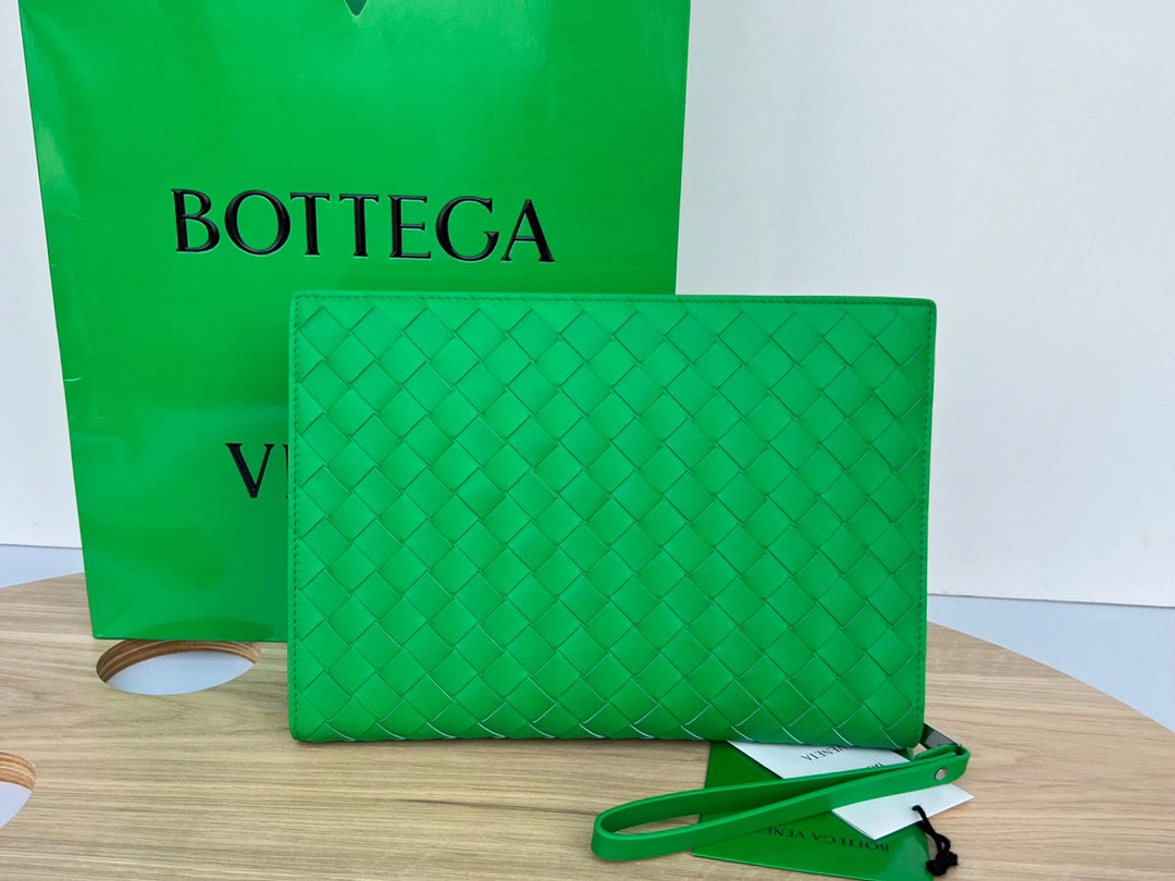 MOMO- high quality version cowhide item：B-B063K1022C