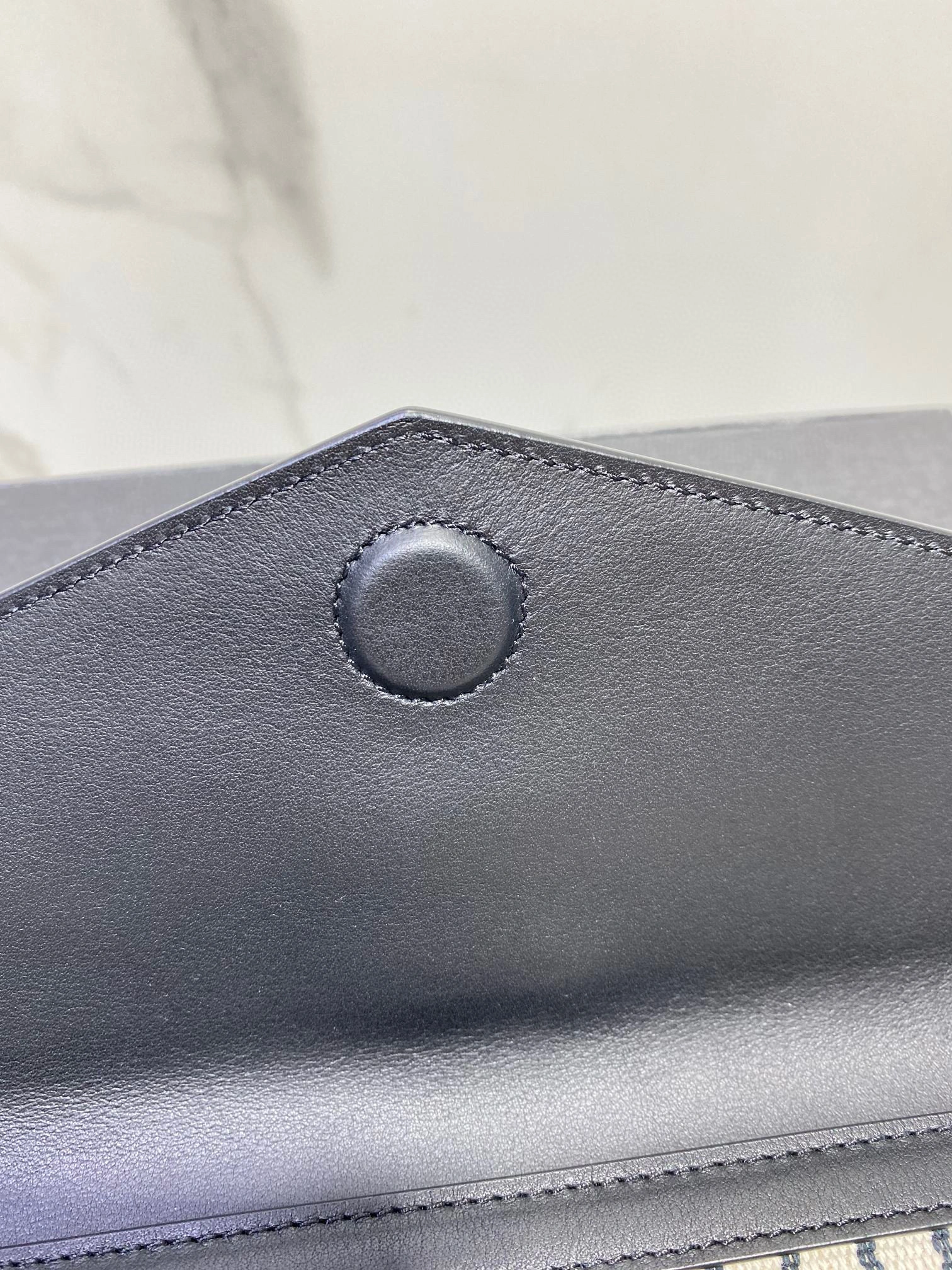 MOMO- high quality version item：B-B000G2928C