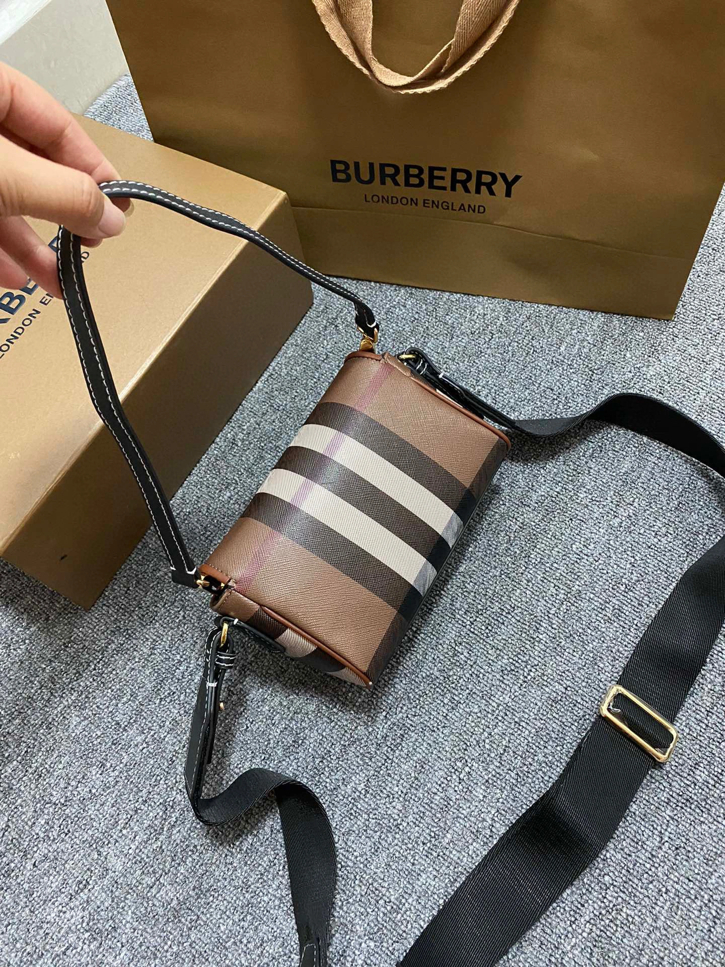 &MOMO- high quality version item：B-B000H2711C