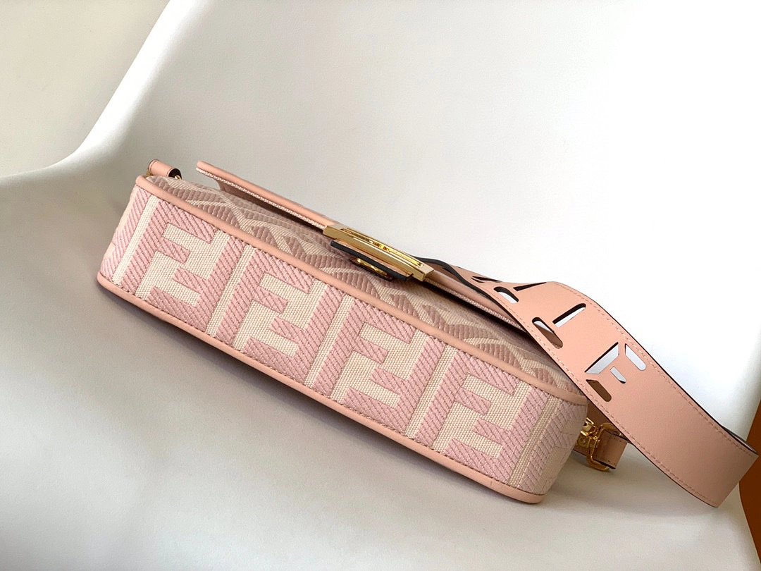 MOMO- high quality version item：C-B000B0209C