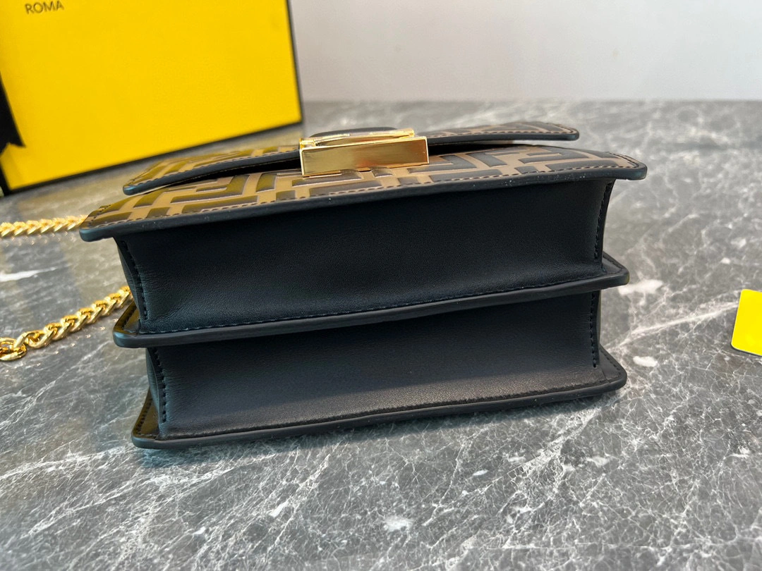 MOMO- high quality version item：C-B000B0210C