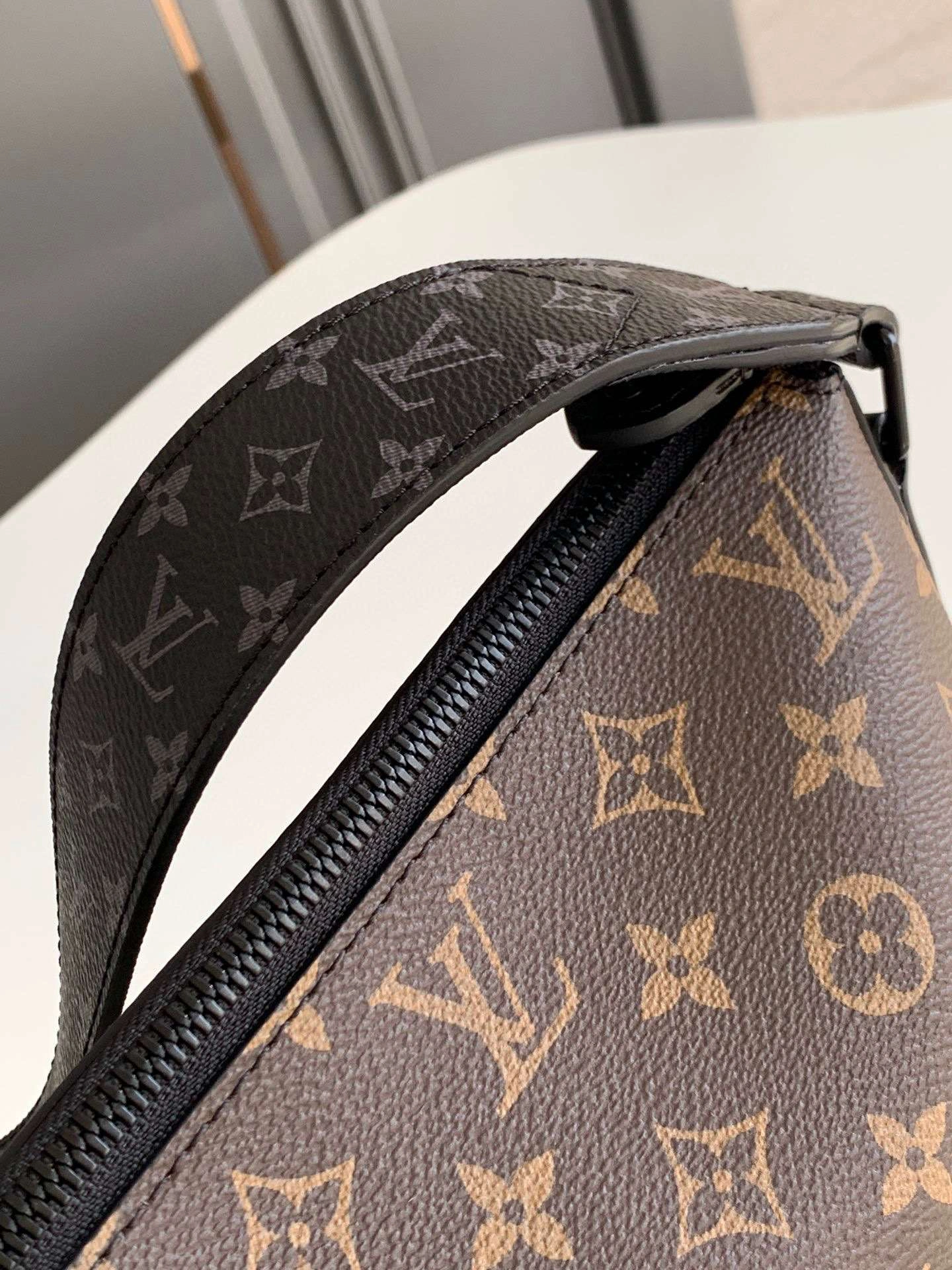 *MOMO- item : 106B00F0603
