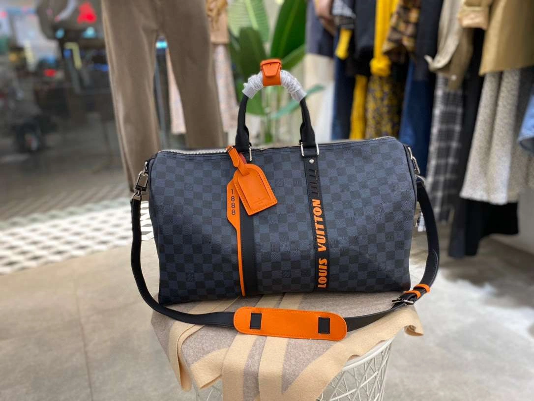 MOMO- item : 106B00F0608