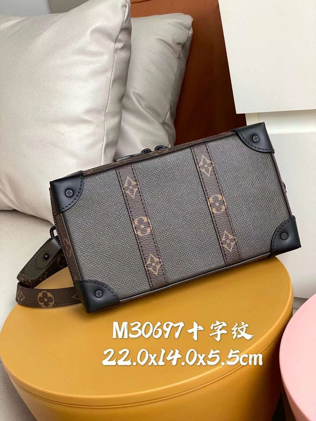 MOMO- item : 106B00F0610