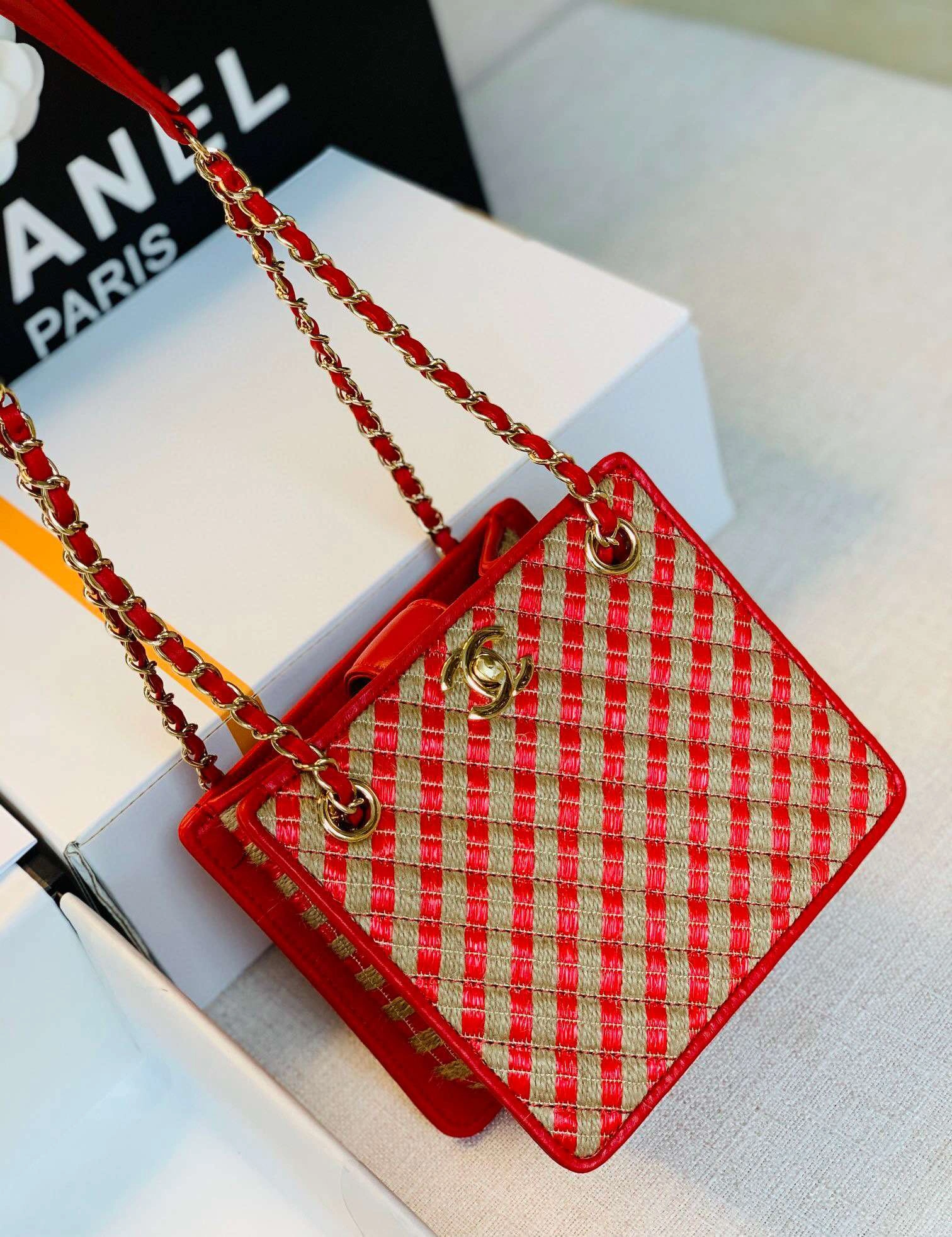 MOMO--item : 321B88D1403