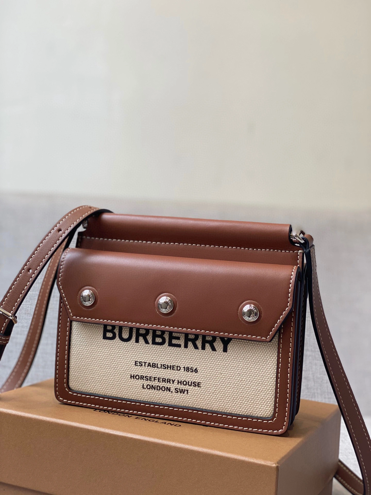 MOMO- item : A-B278L0106