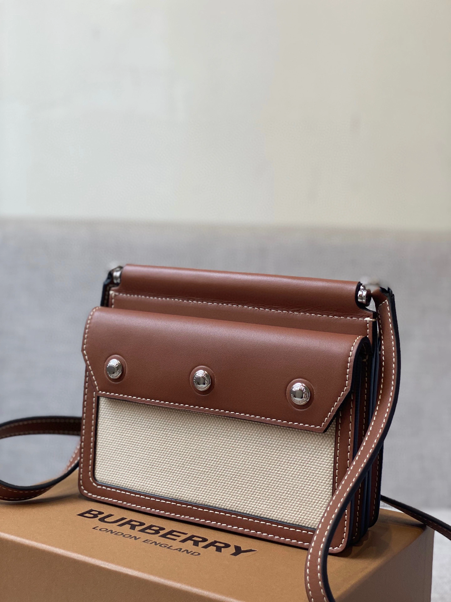 MOMO- item : A-B278L0106