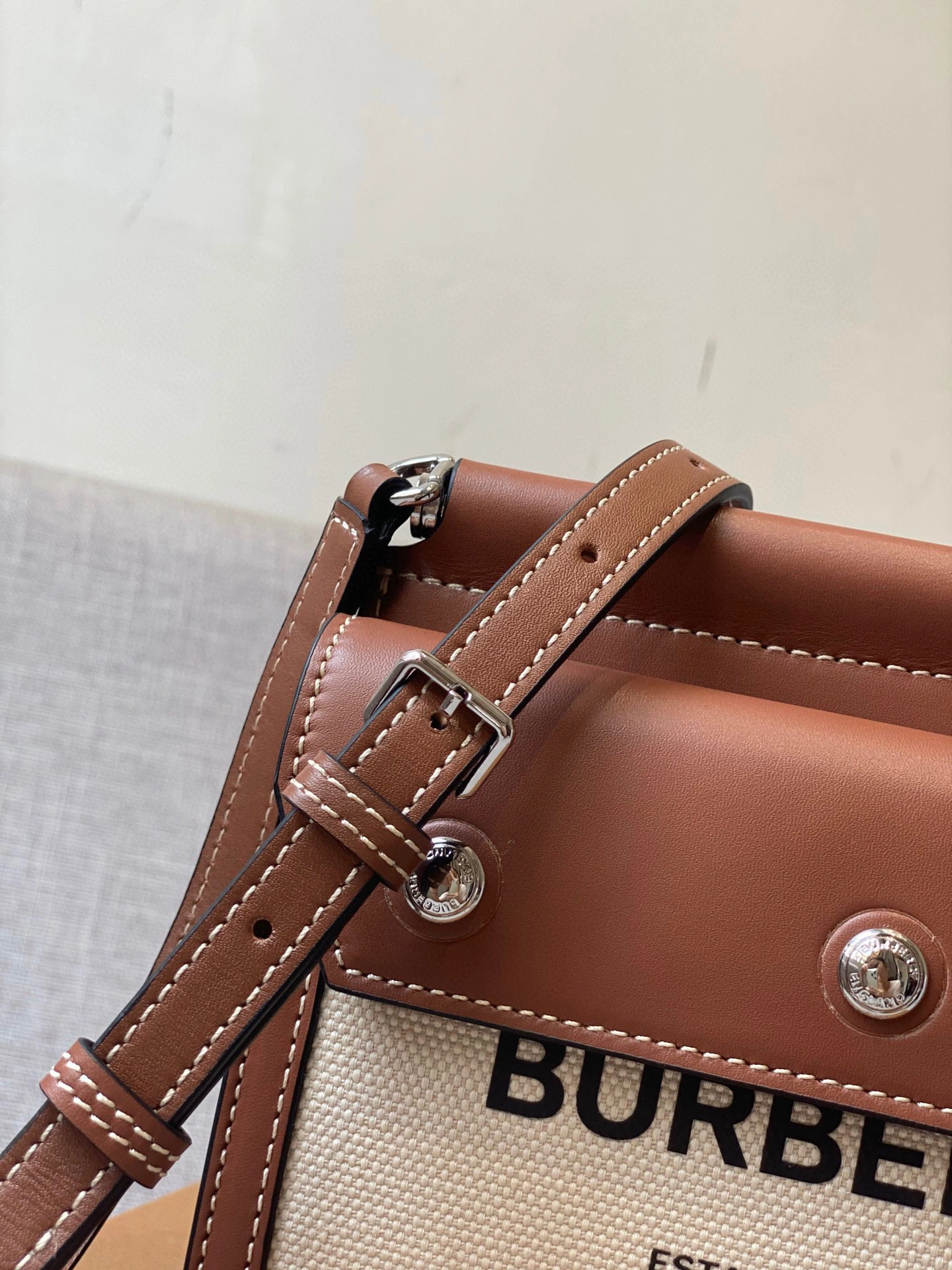 MOMO- item : A-B278L0106