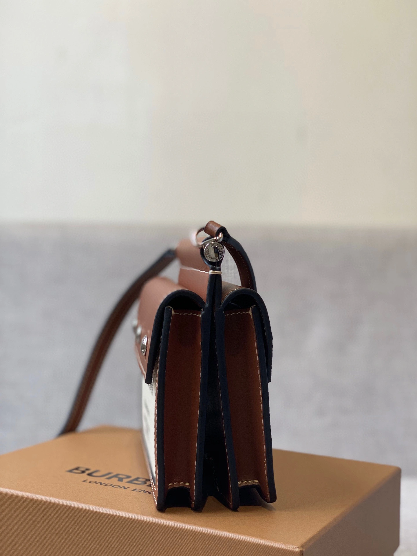 MOMO- item : A-B278L0106
