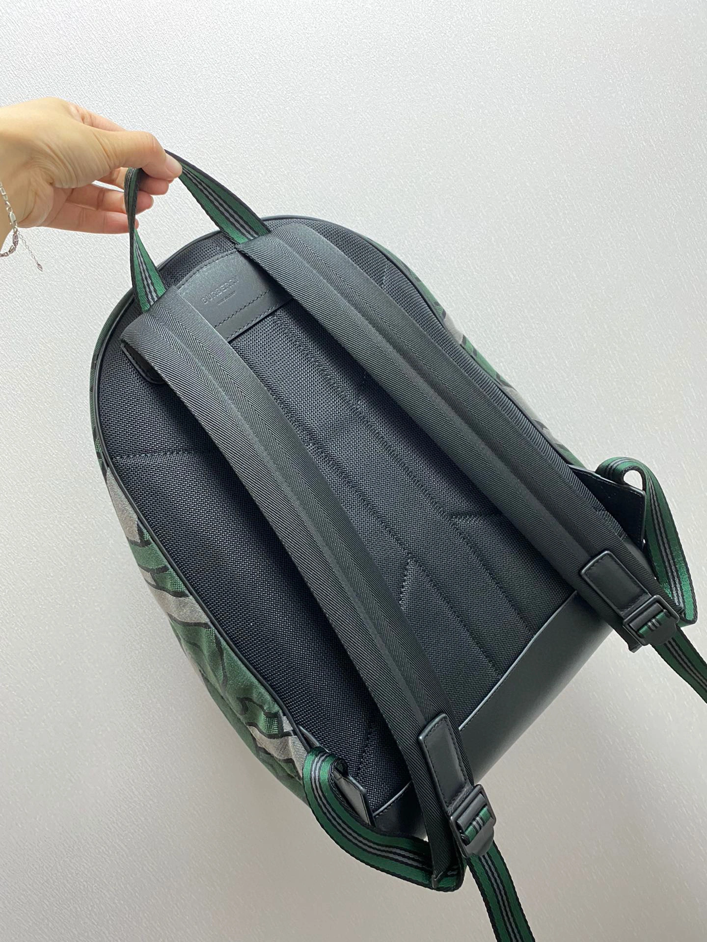 MOMO- item : A-B278L0137