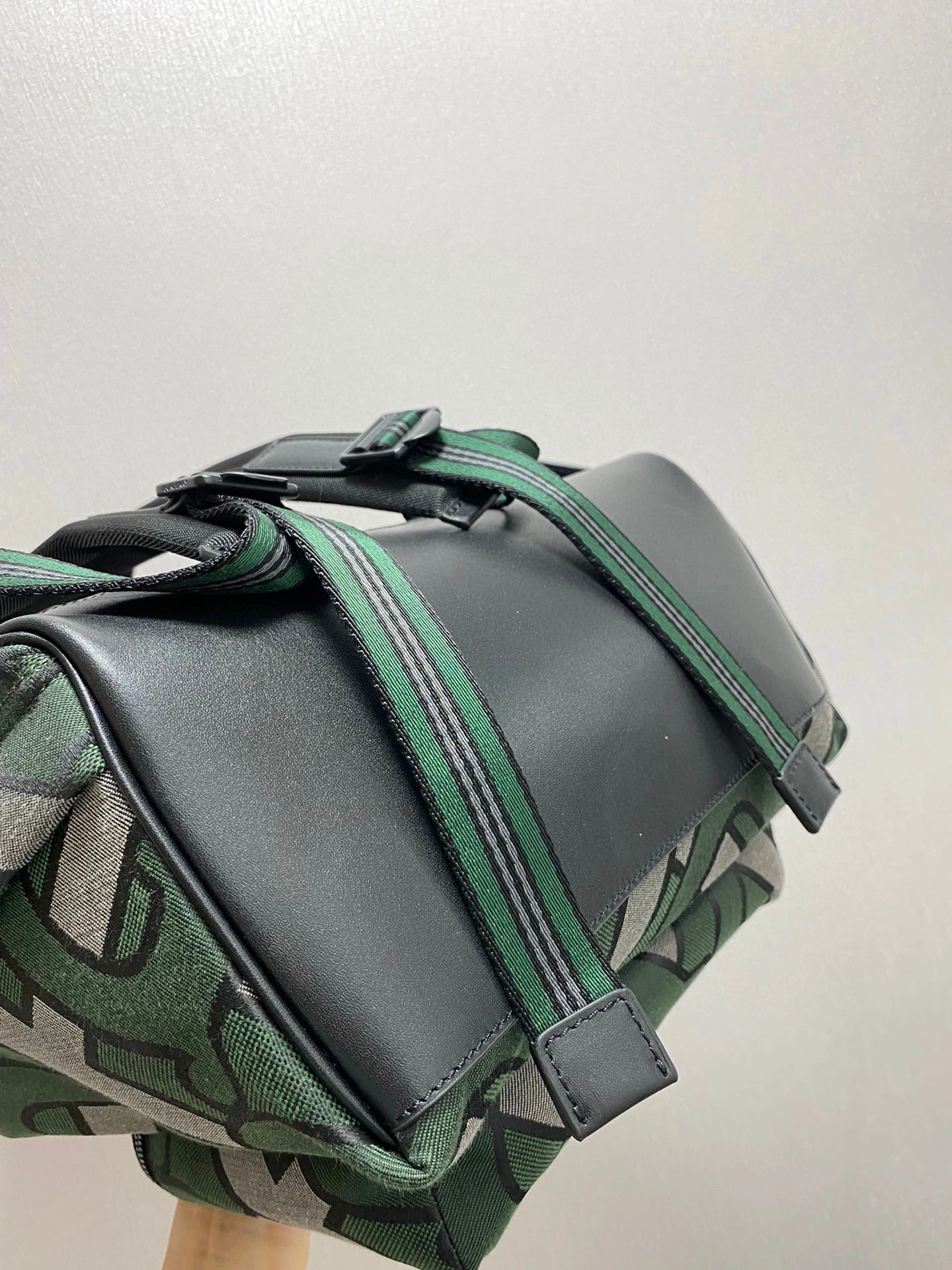 MOMO- item : A-B278L0137