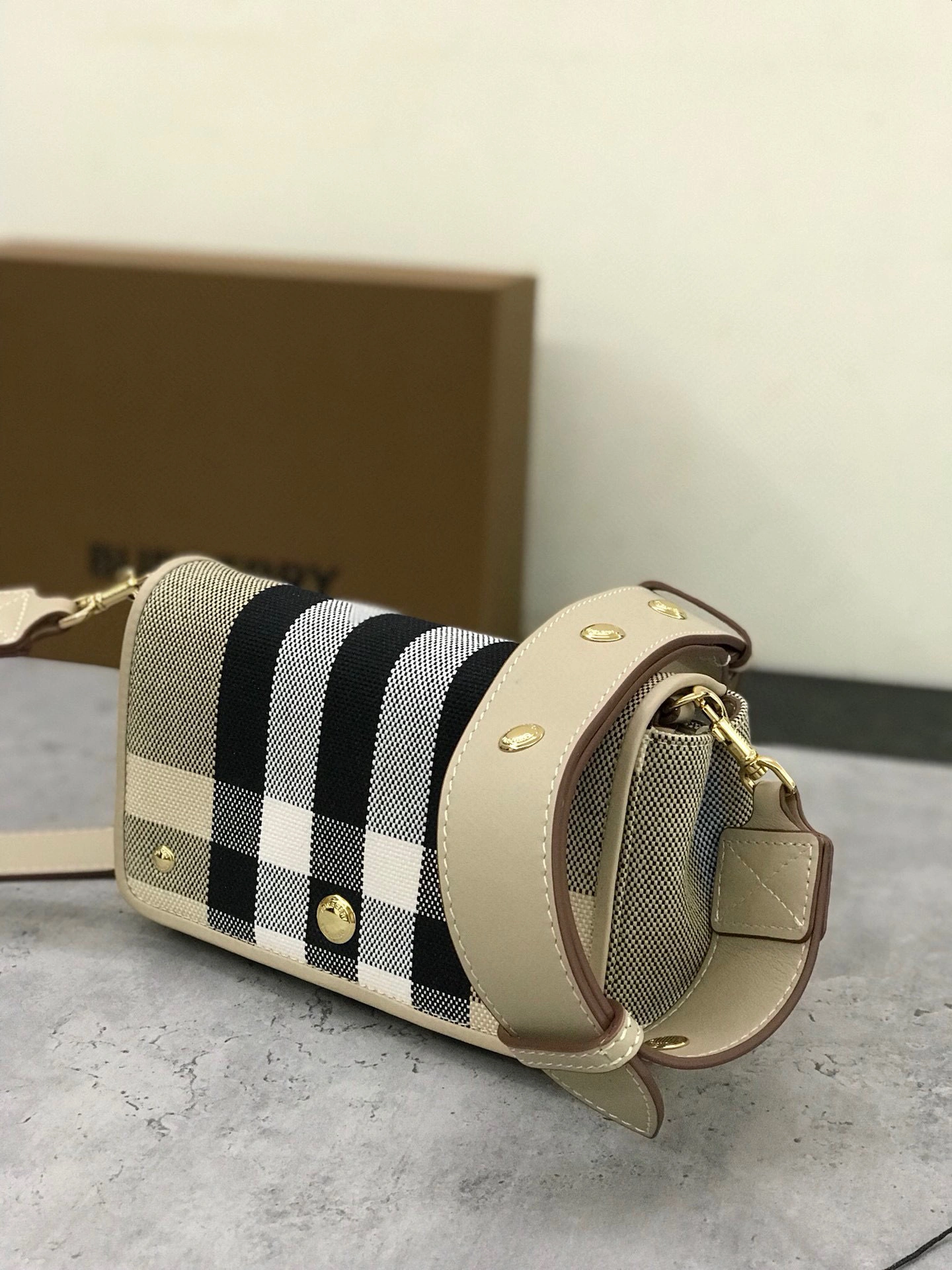 MOMO- item : A-B278L0138