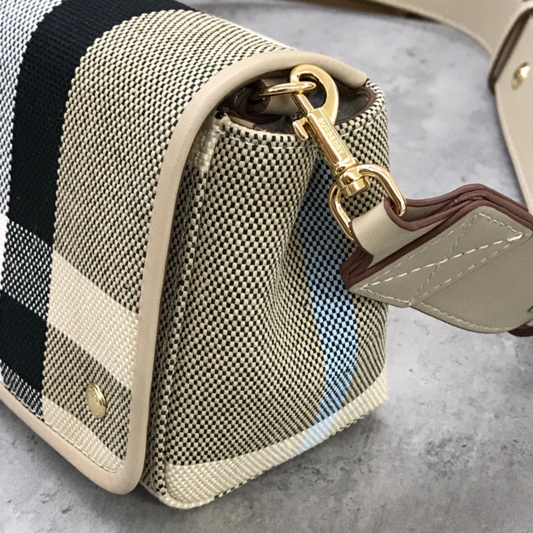 MOMO- item : A-B278L0138