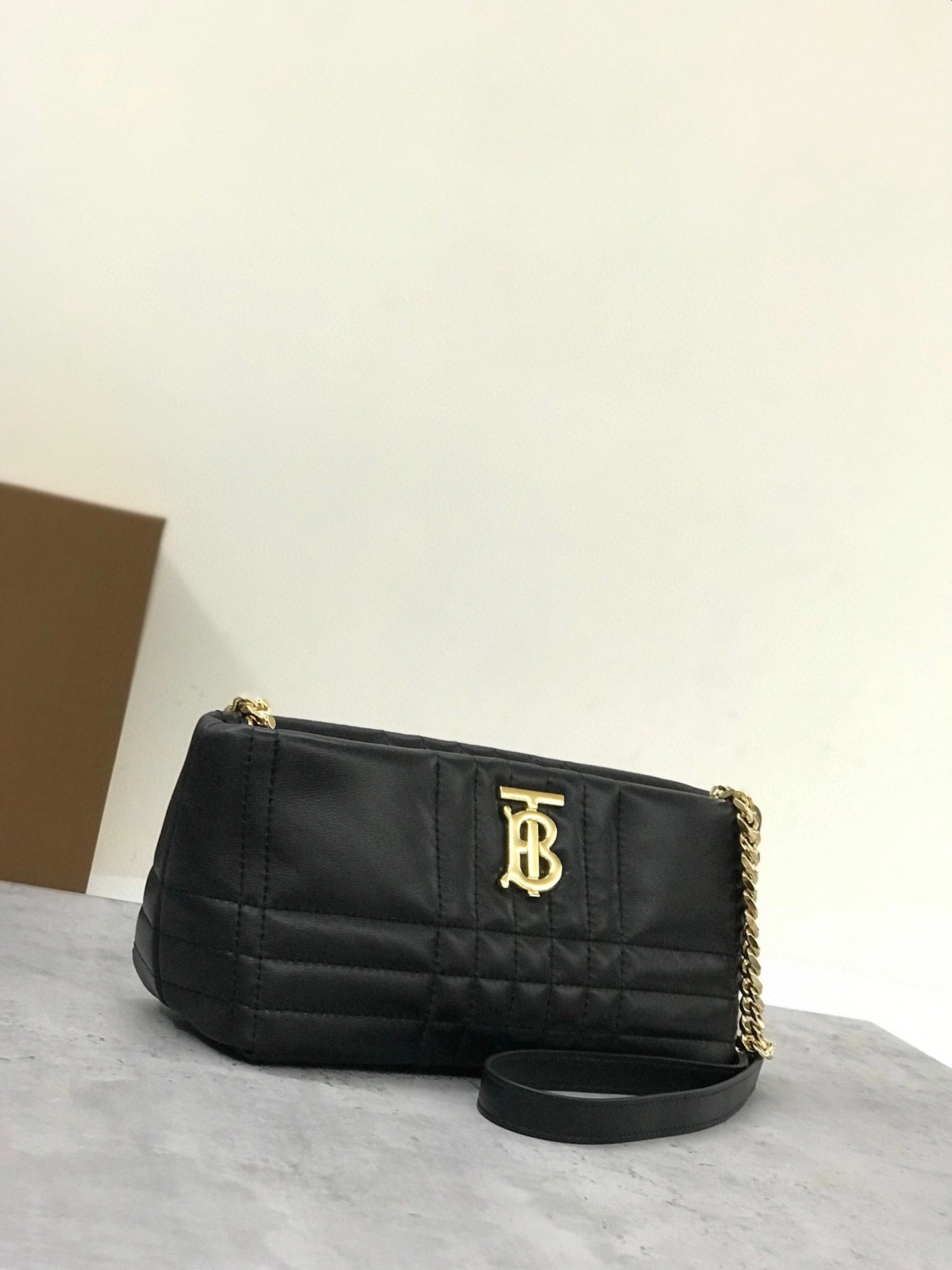 MOMO- item : A-B278L0142
