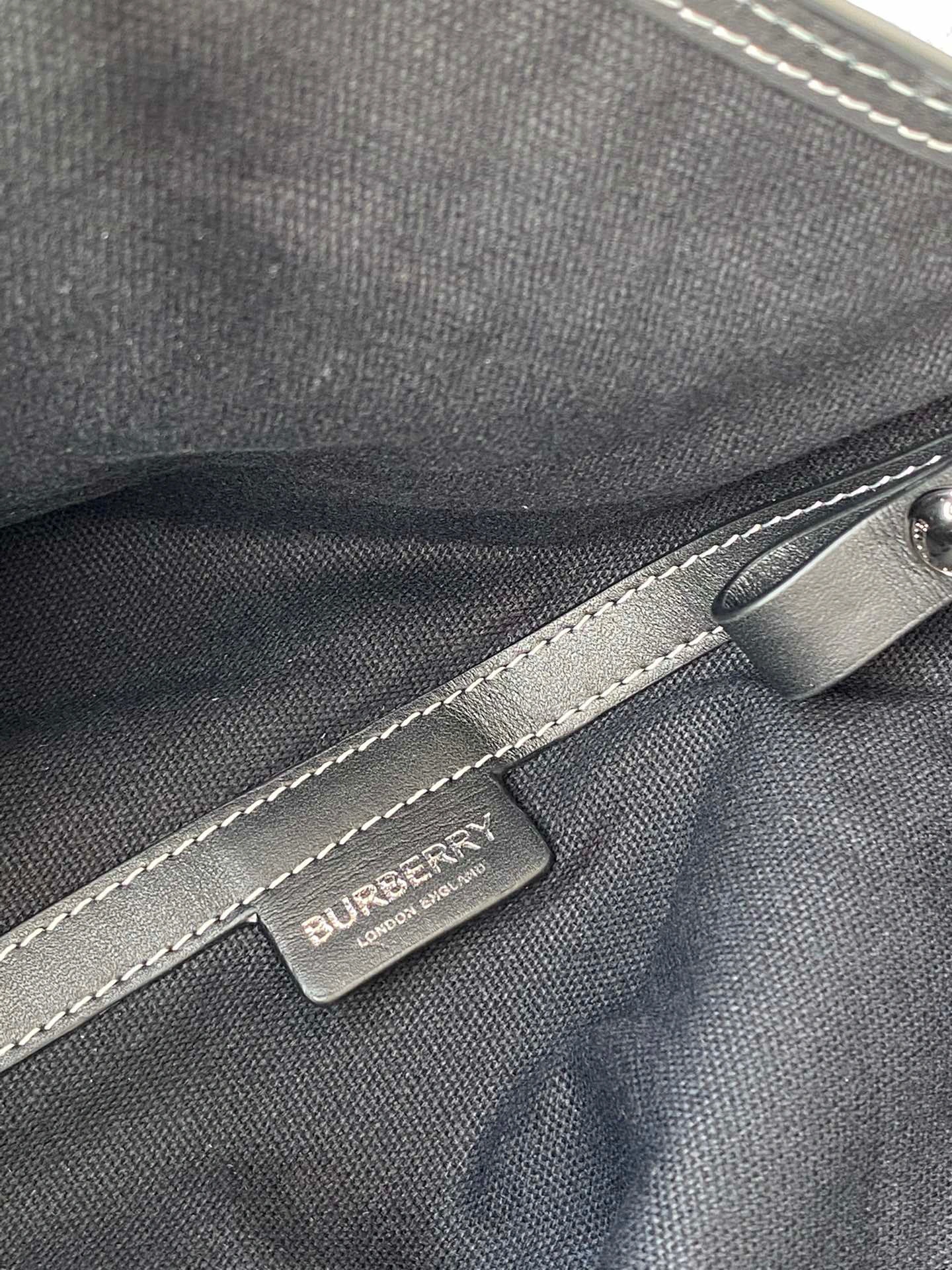 MOMO- item : A-B278L0216