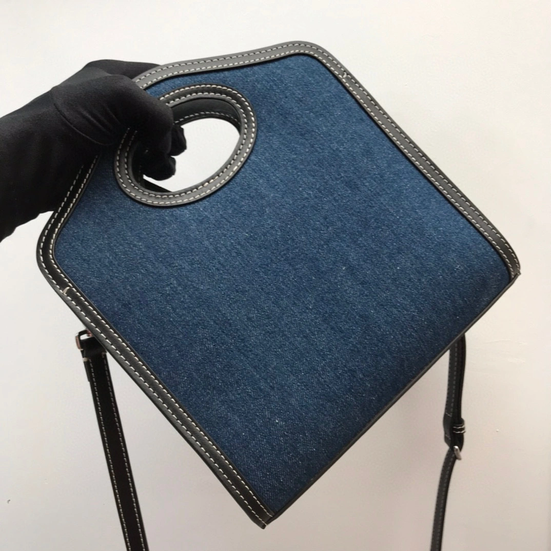 MOMO- item : A-B278L0218