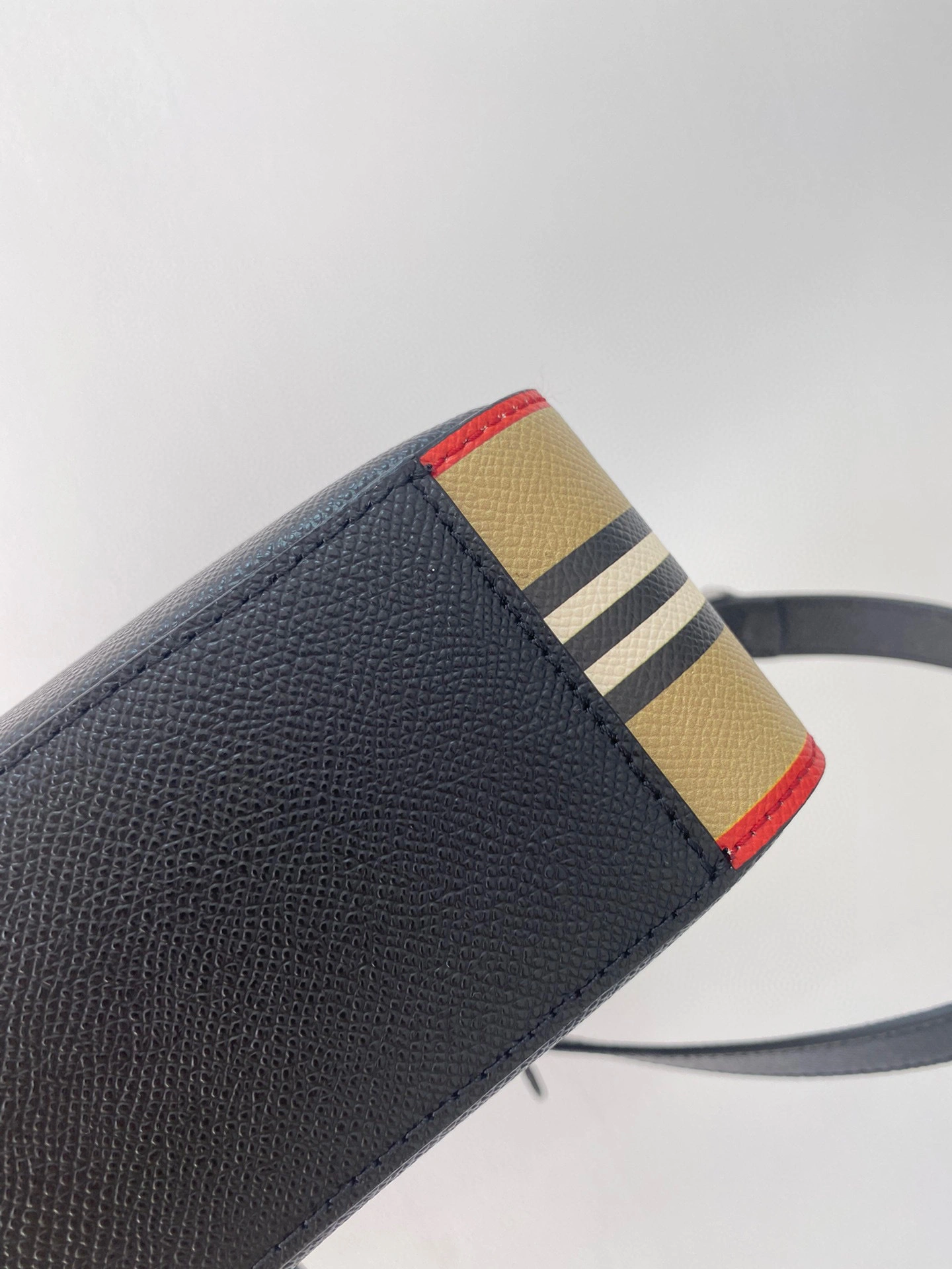 MOMO- item : A-B278L0225