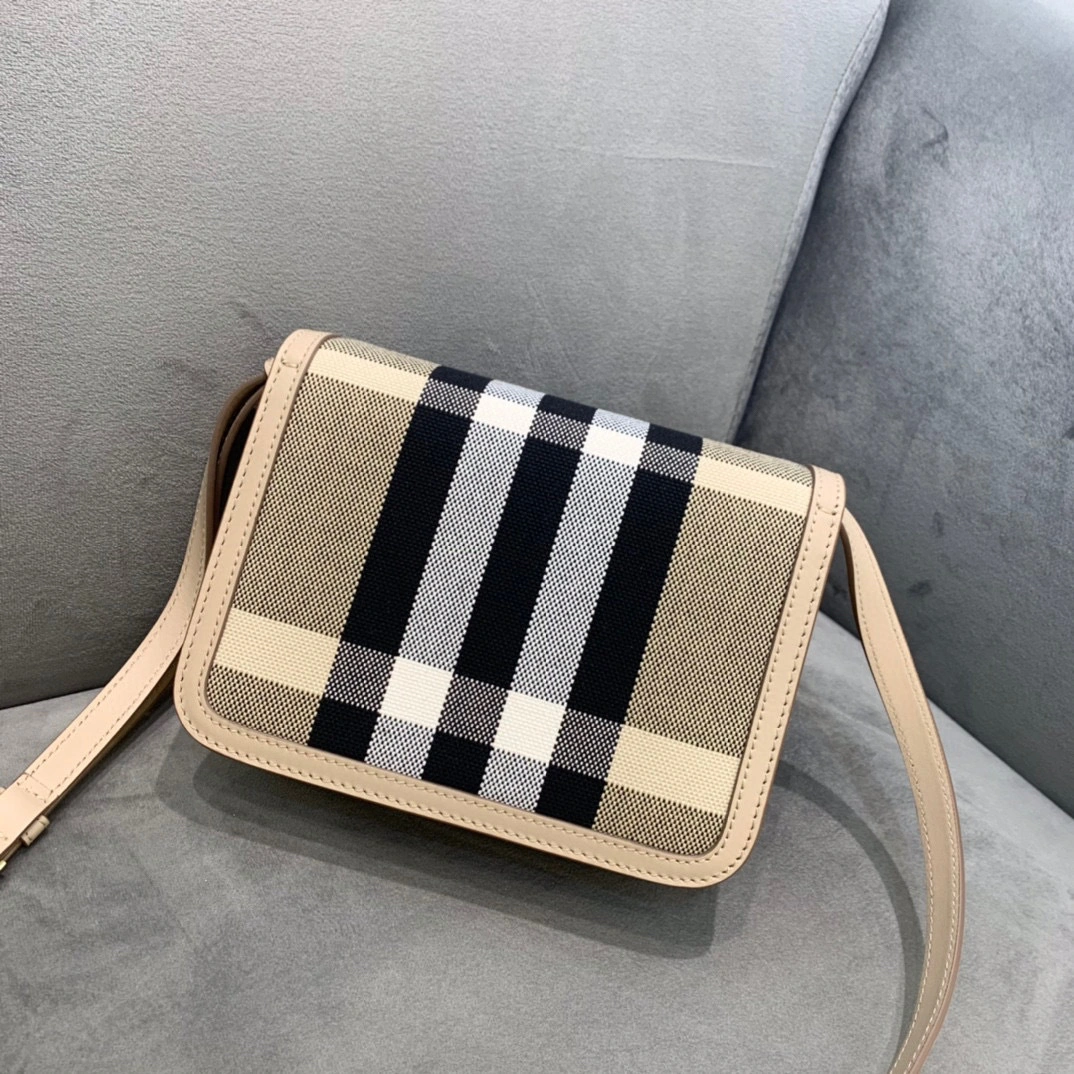 MOMO- item : A-B278L0228