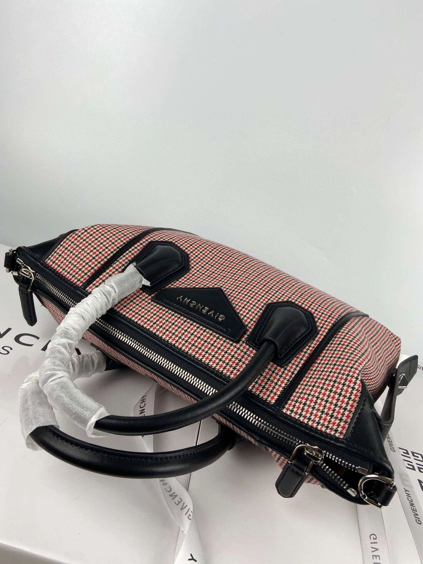 MOMO--item : M063B100A2315