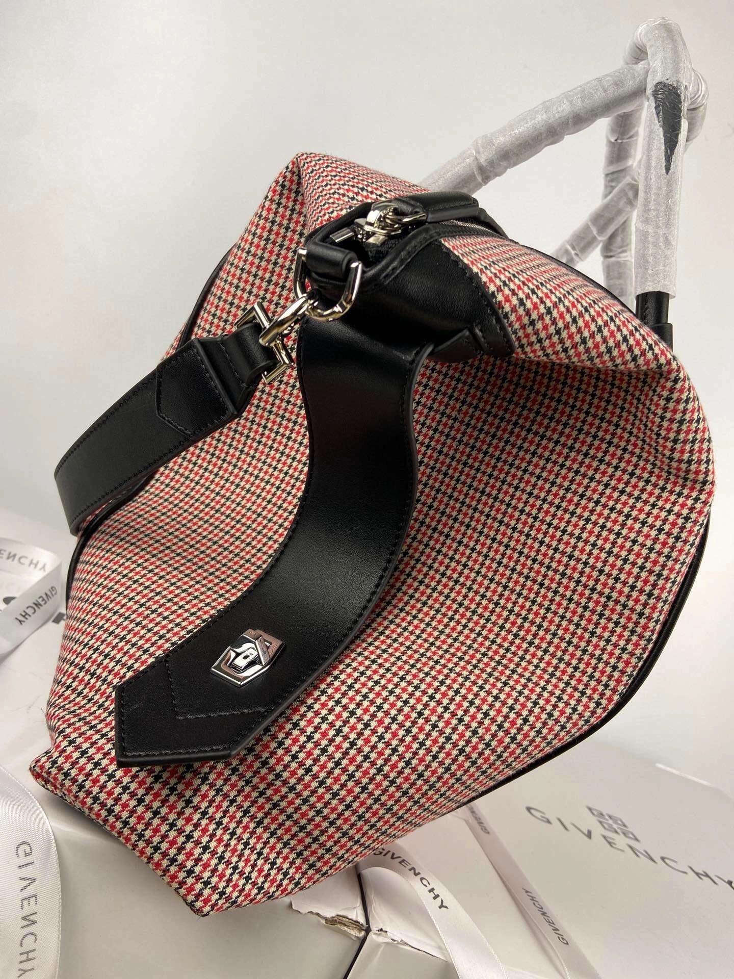 MOMO--item : M063B100A2315