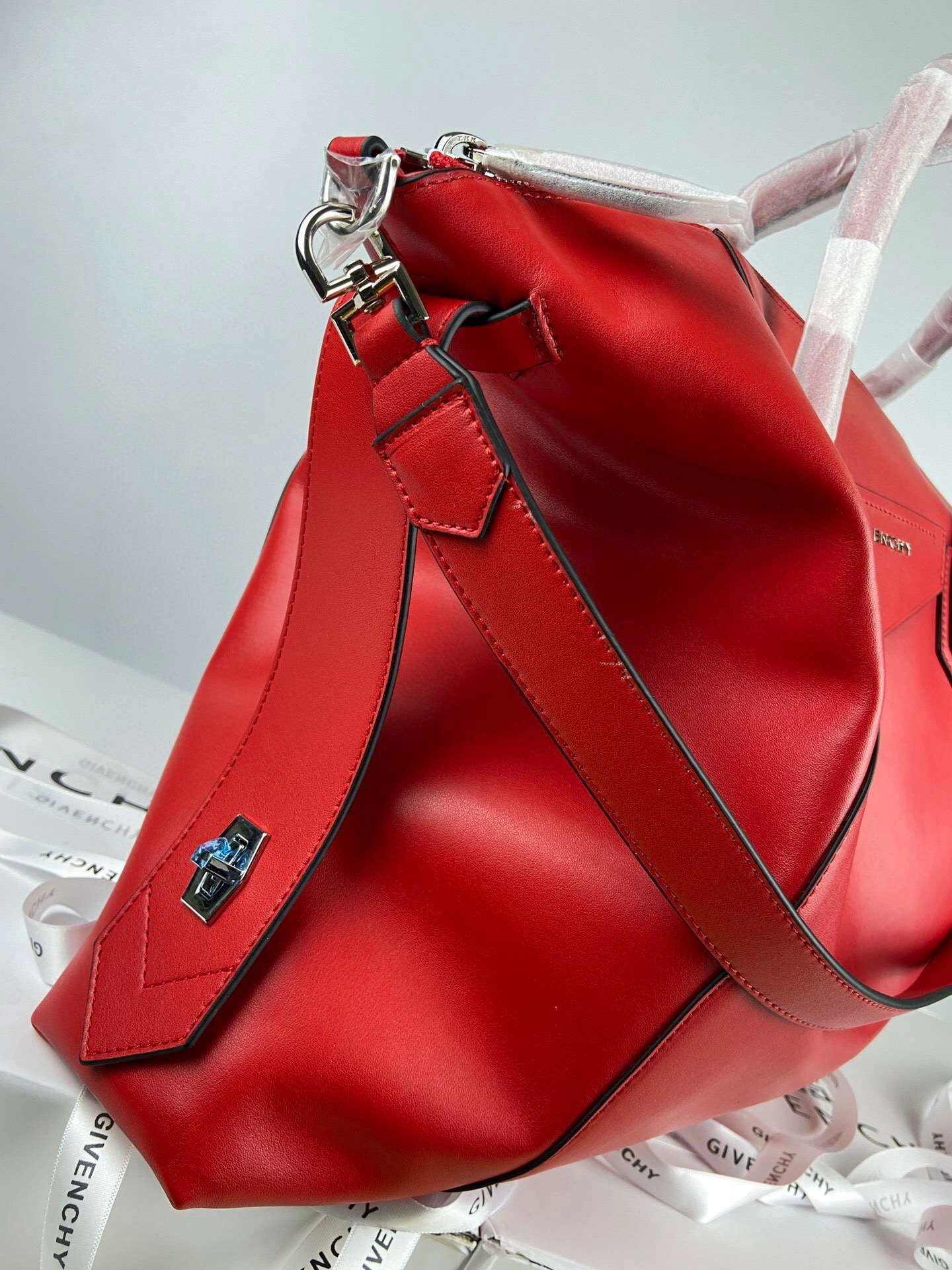 *MOMO--item : M063B100A2317-2