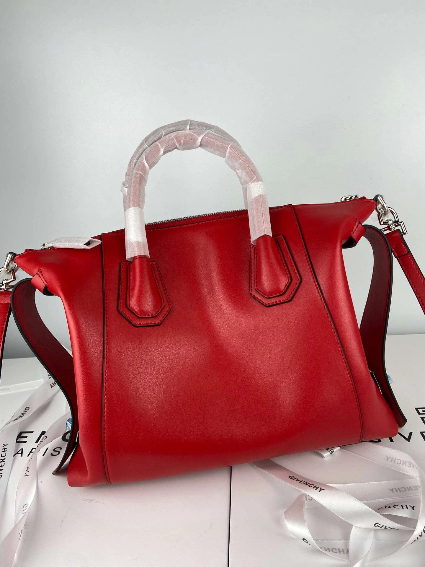 *MOMO--item : M063B100A2317-2