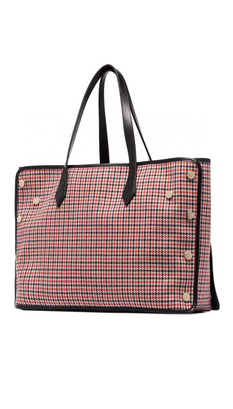 *MOMO--item : M063B68A2319-2