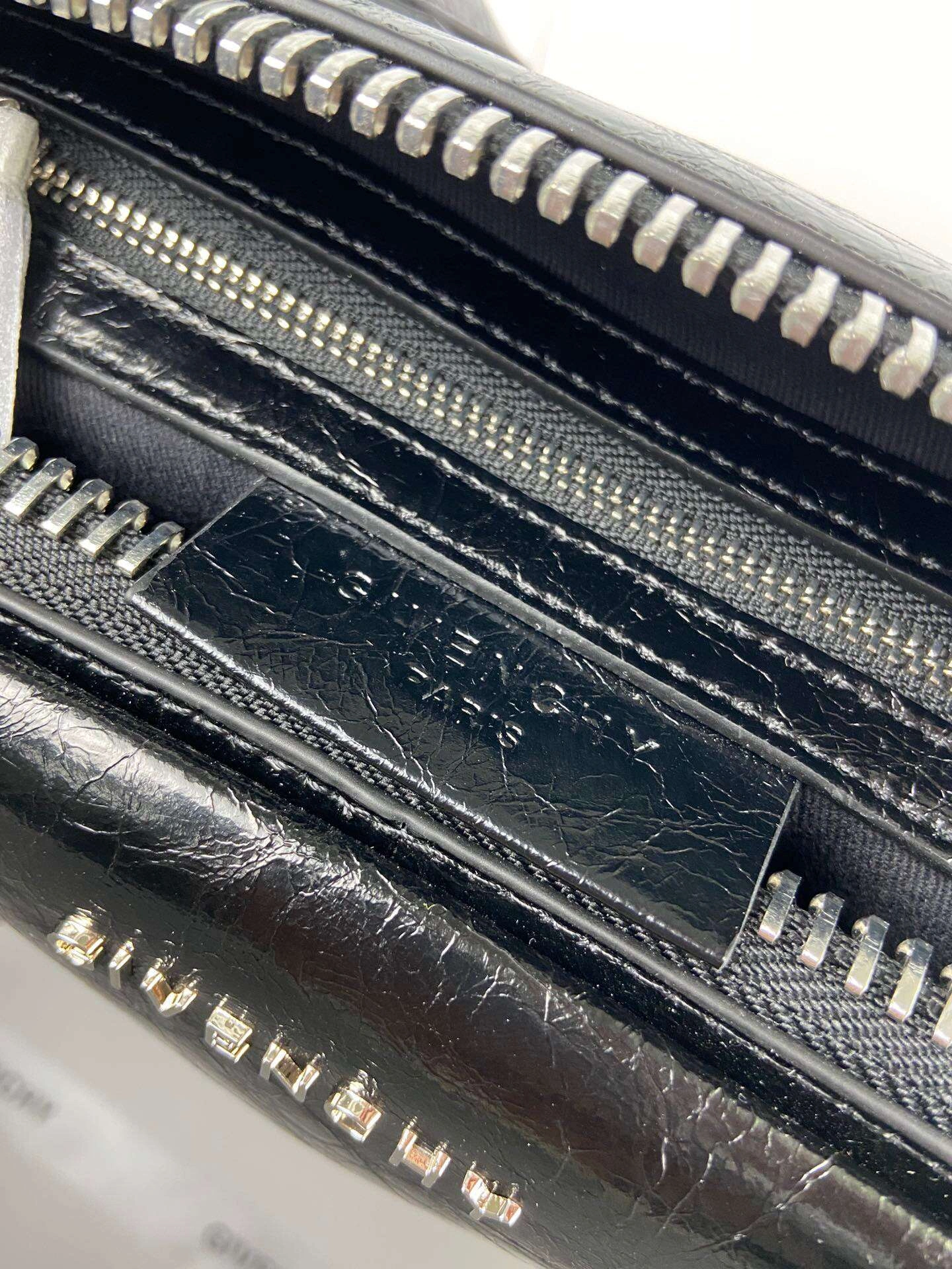 MOMO--item : M063B70A2320