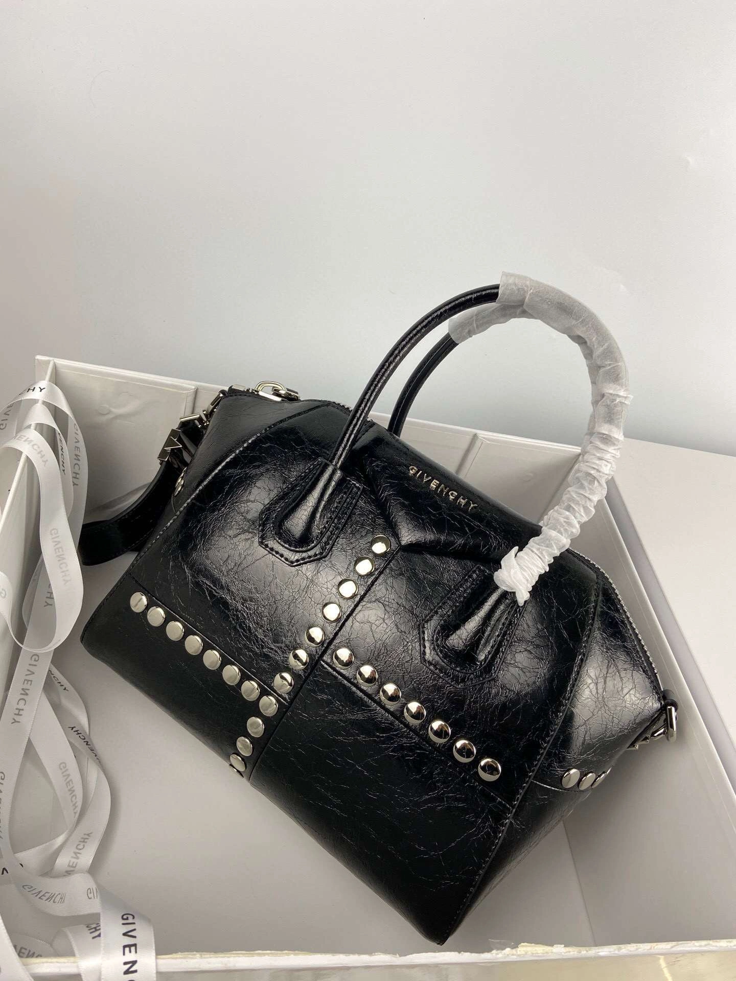 MOMO--item : M063B70A2320