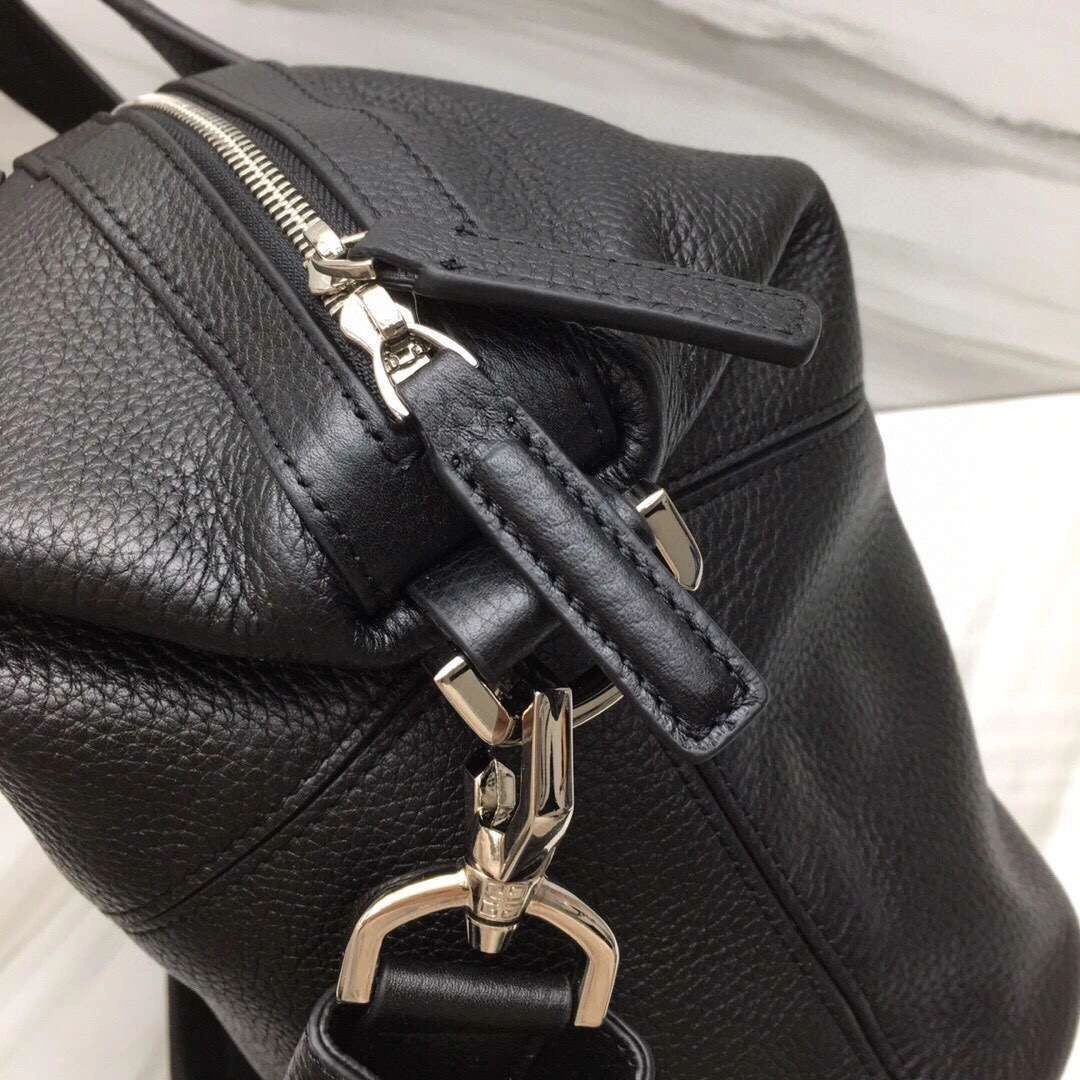 MOMO--item : M063B70A2330-2