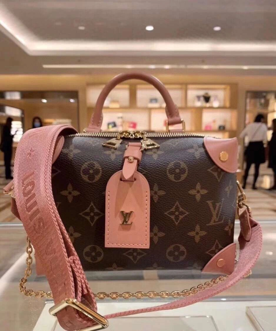 MOMO- item:174B52D0739-2